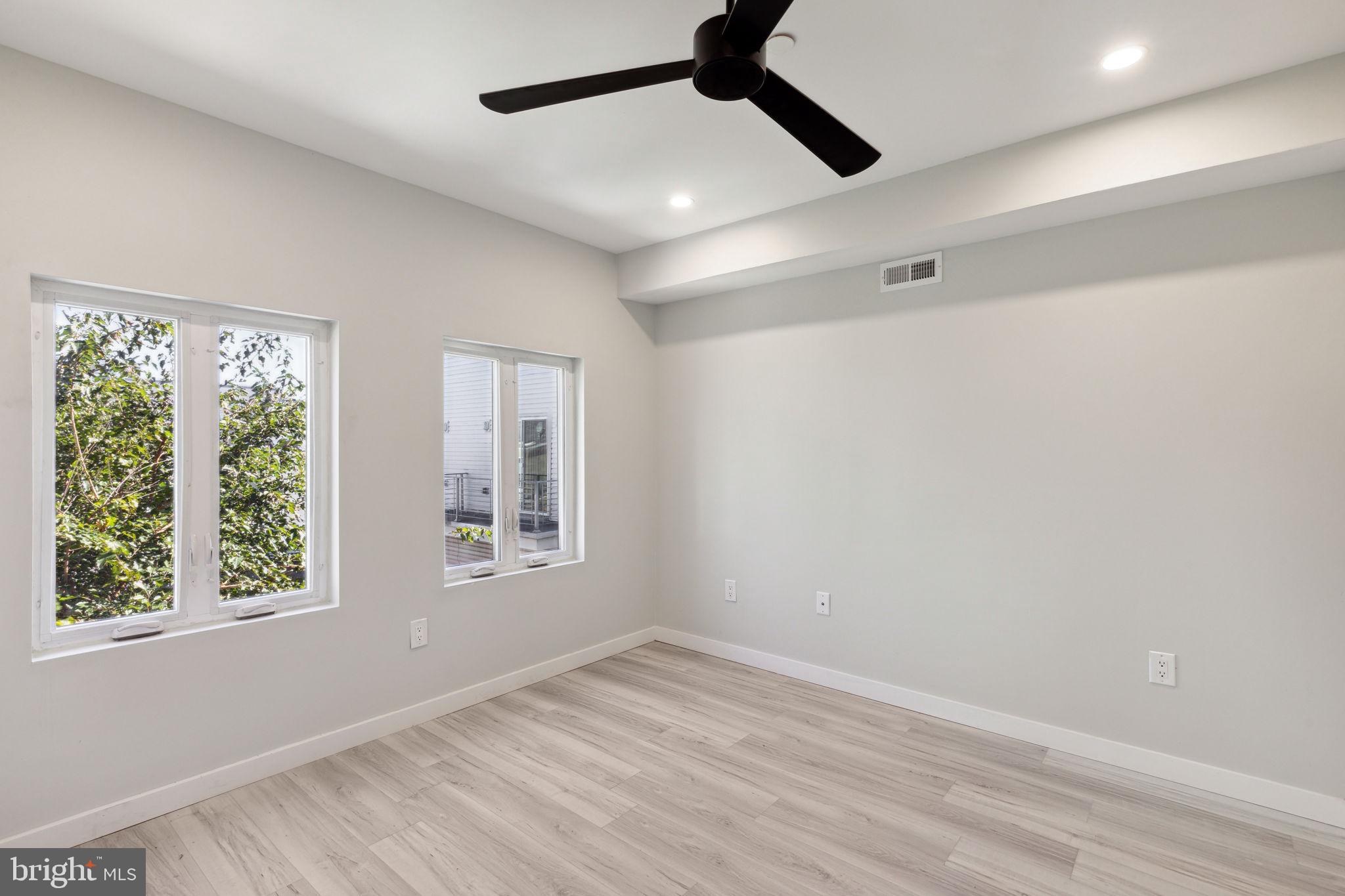 EAST PASSYUNK CROSSING - Residential