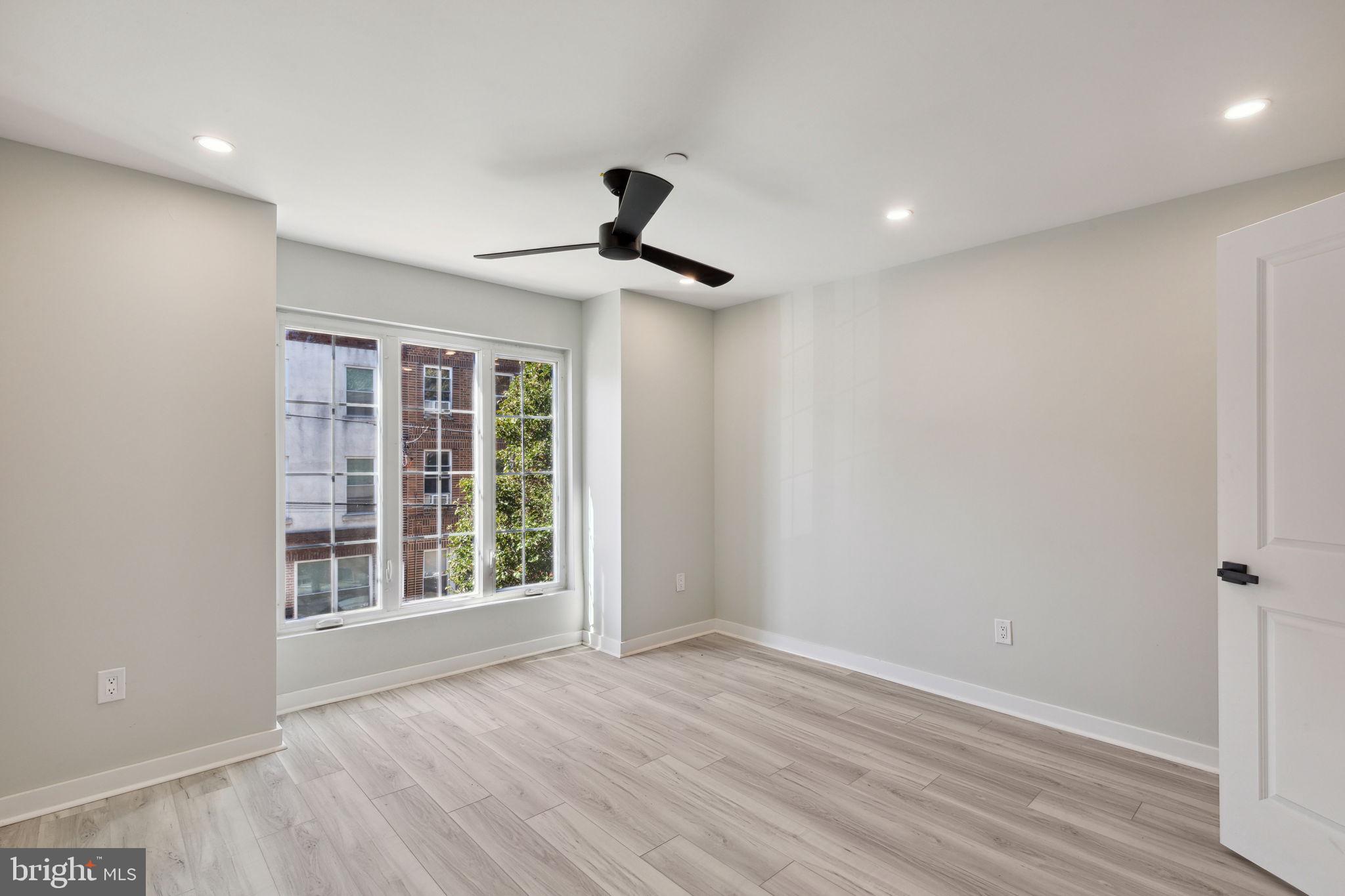 EAST PASSYUNK CROSSING - Residential