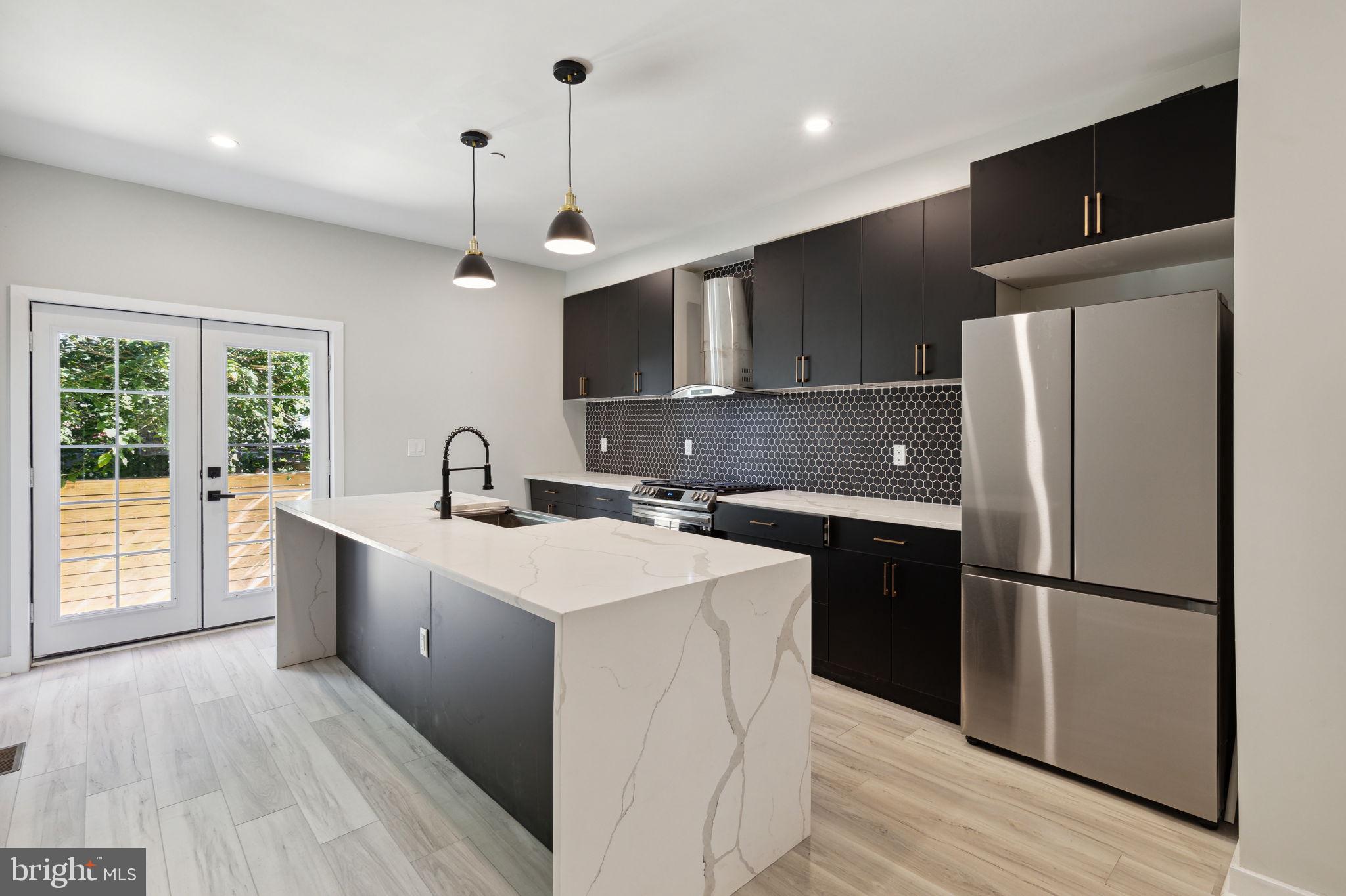 EAST PASSYUNK CROSSING - Residential