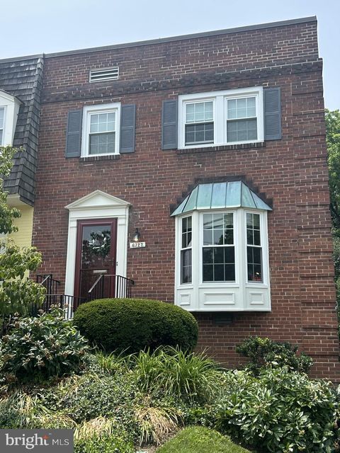 6722 HILLANDALE ROAD 14 CHEVY CHASE MD 20815