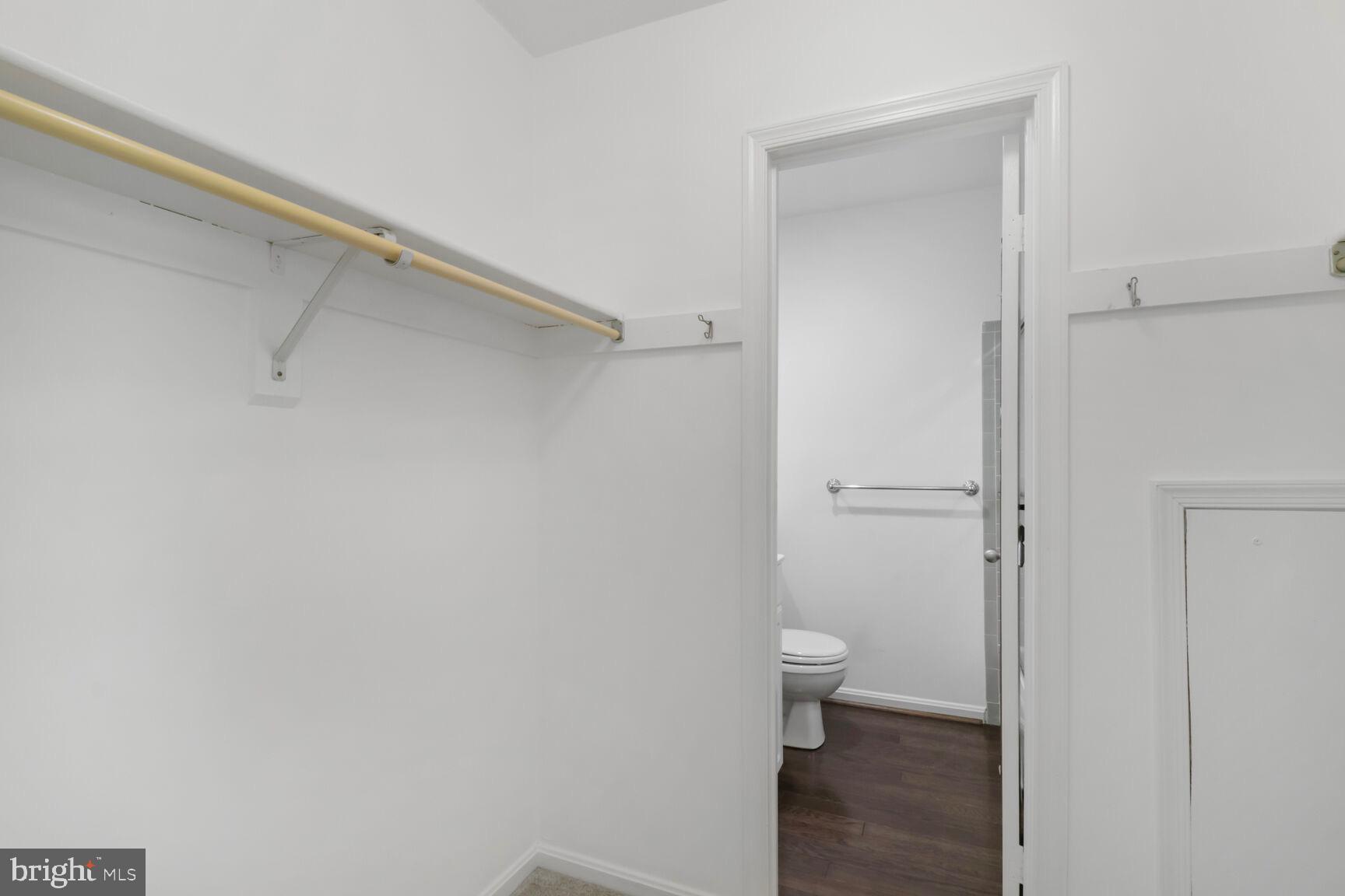 FAIRFAX PLAZA TOWNHOUSES - Residential