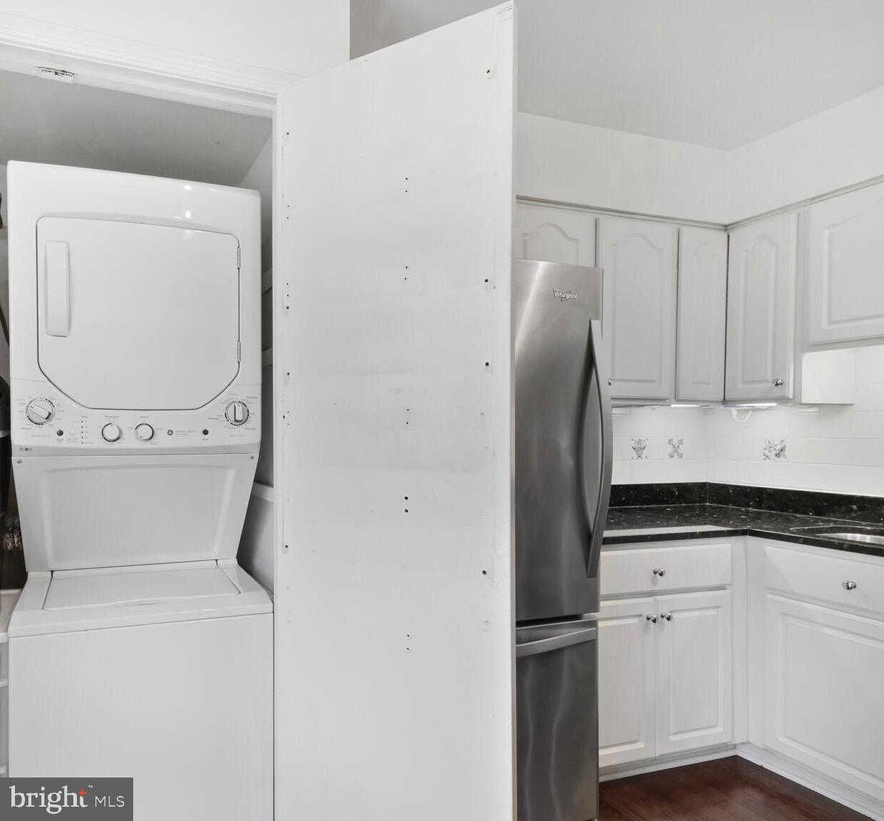 FAIRFAX PLAZA TOWNHOUSES - Residential