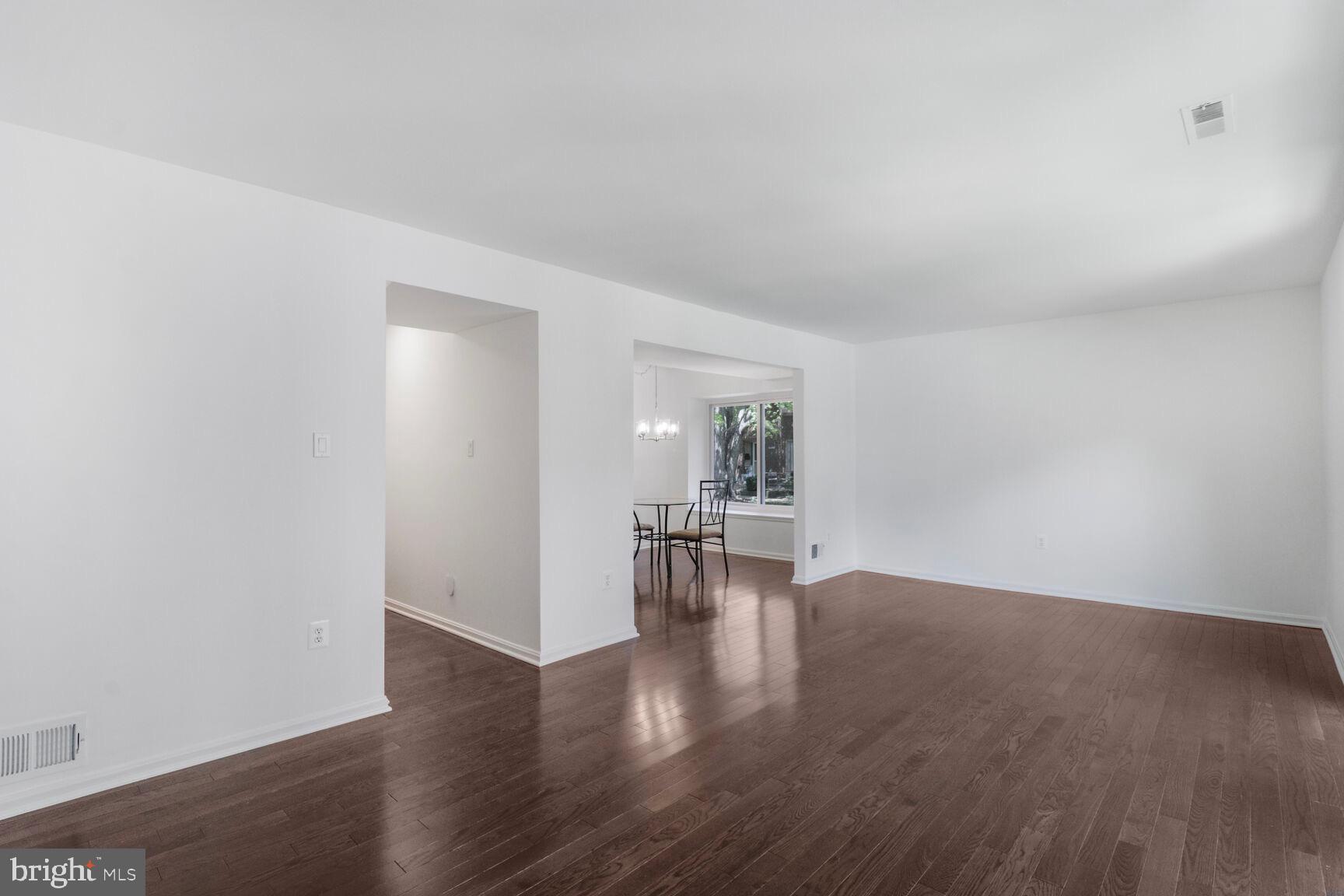 FAIRFAX PLAZA TOWNHOUSES - Residential