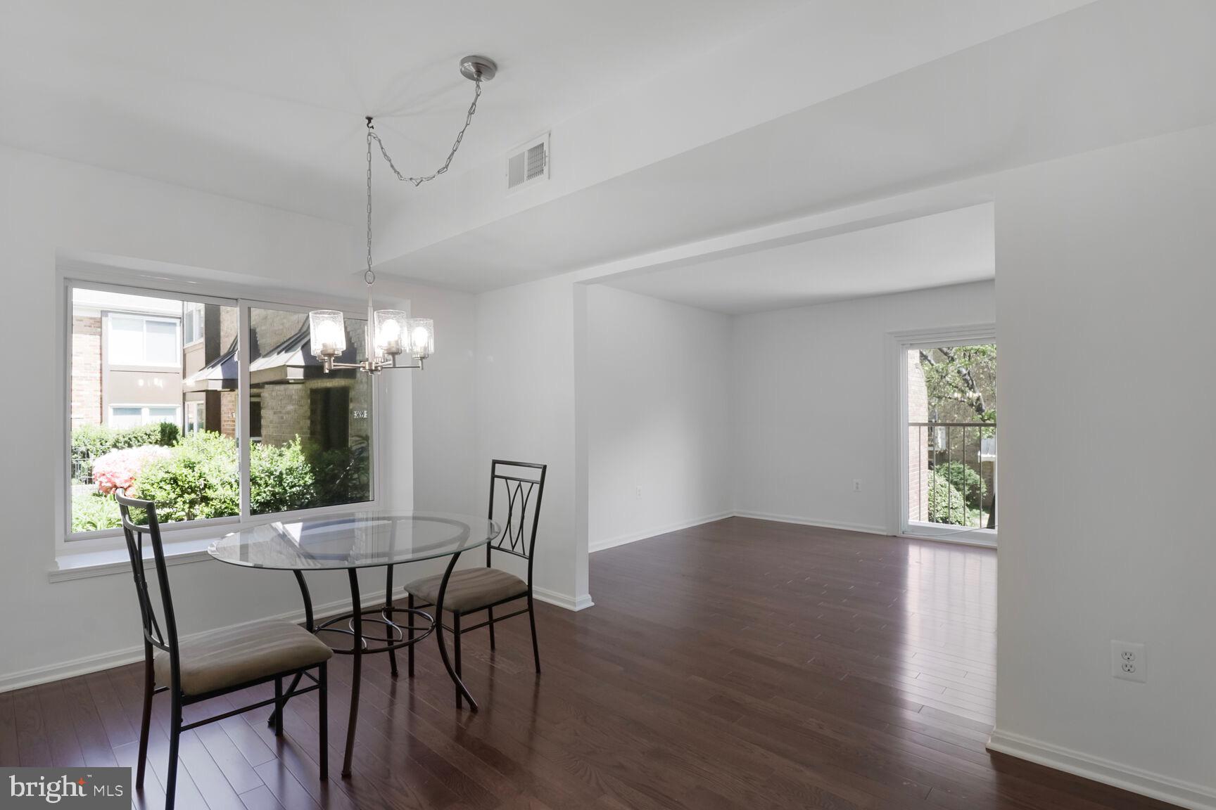 FAIRFAX PLAZA TOWNHOUSES - Residential