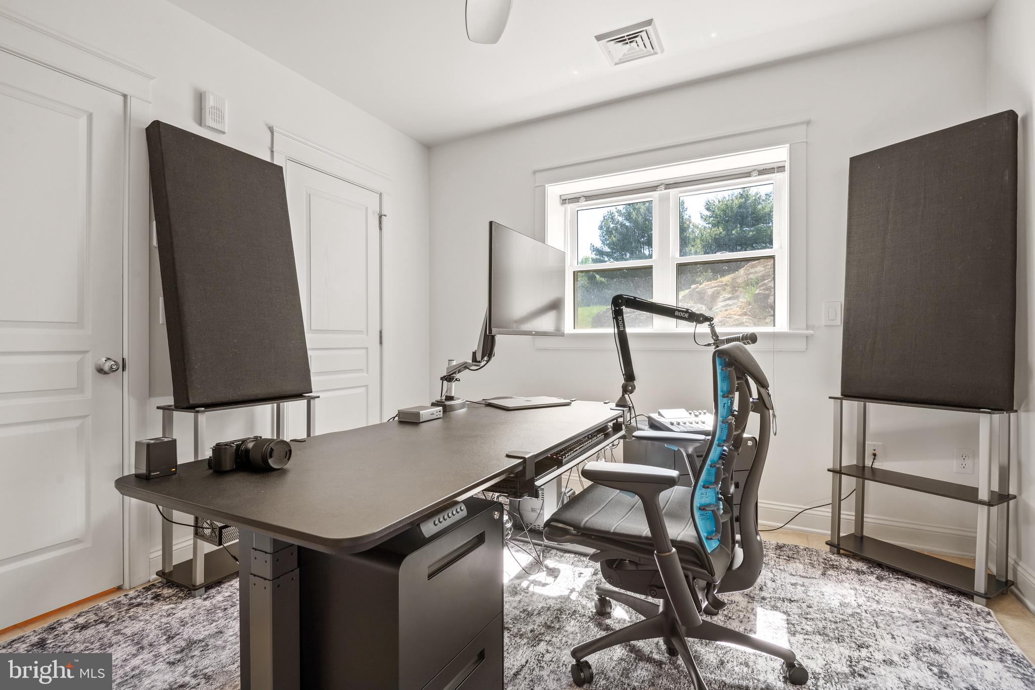 DOE RUN HILLS - Residential