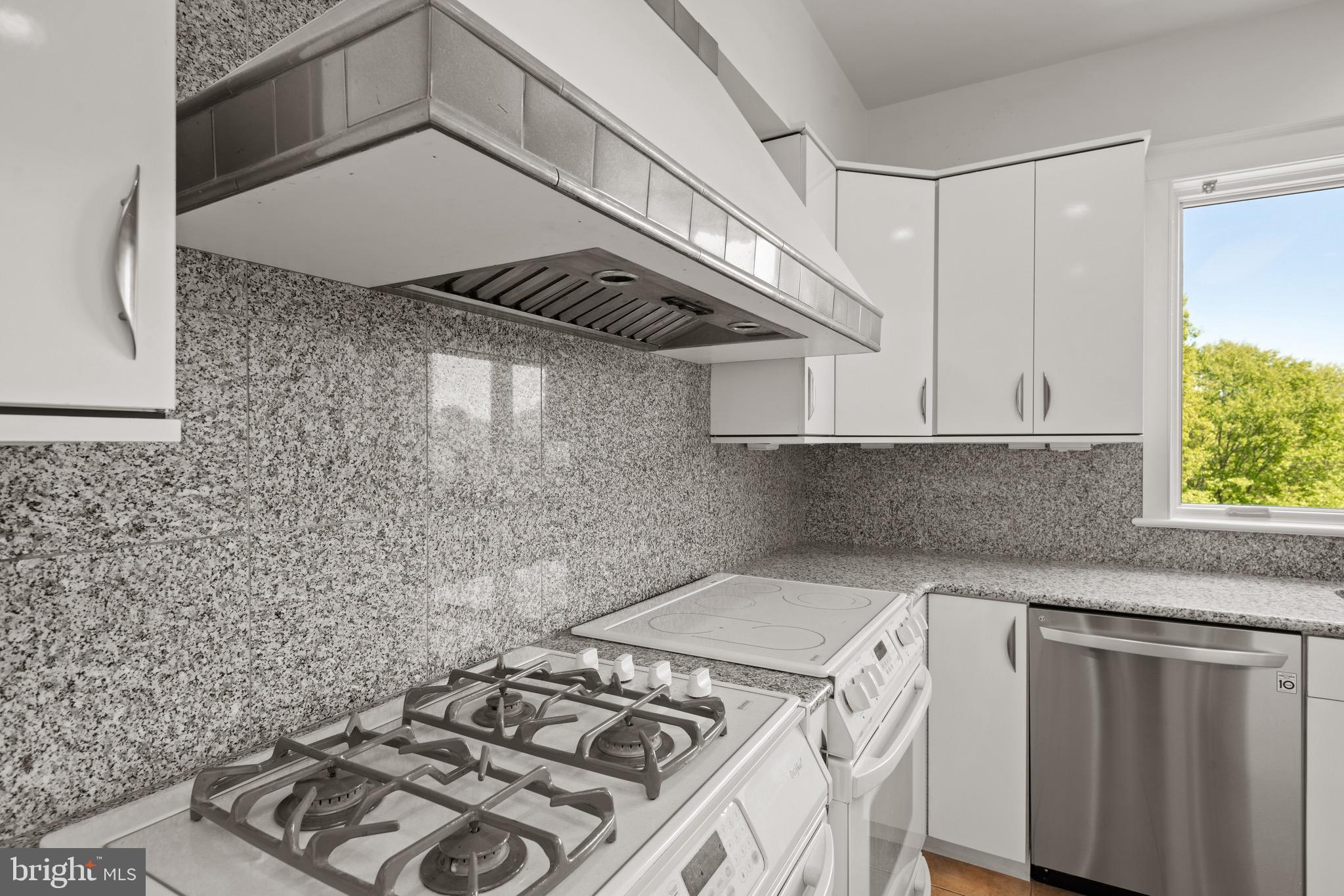 DOE RUN HILLS - Residential