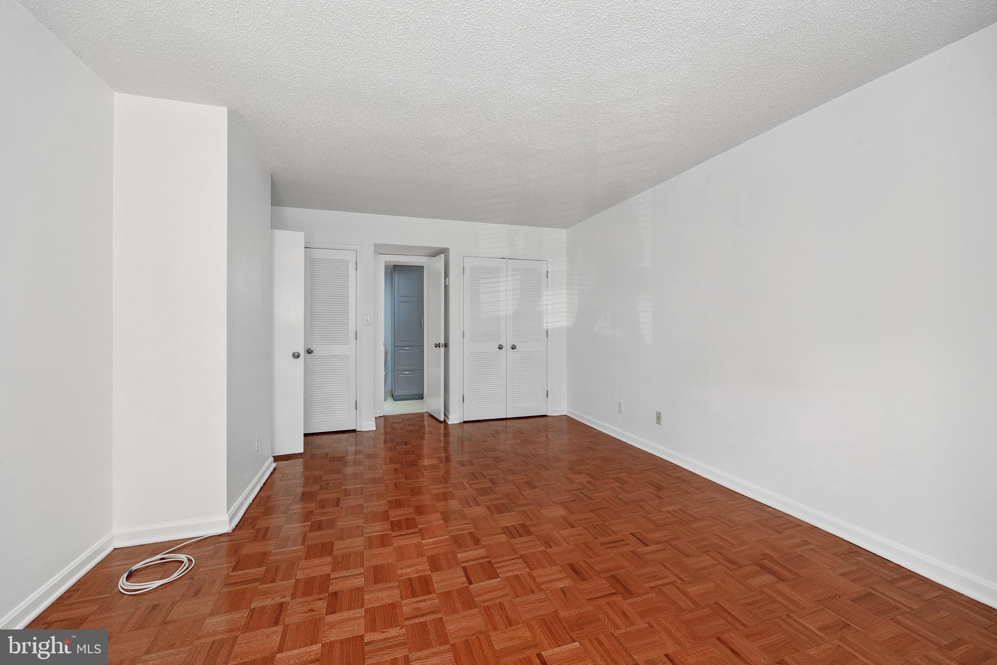 THE PLAZA - Residential