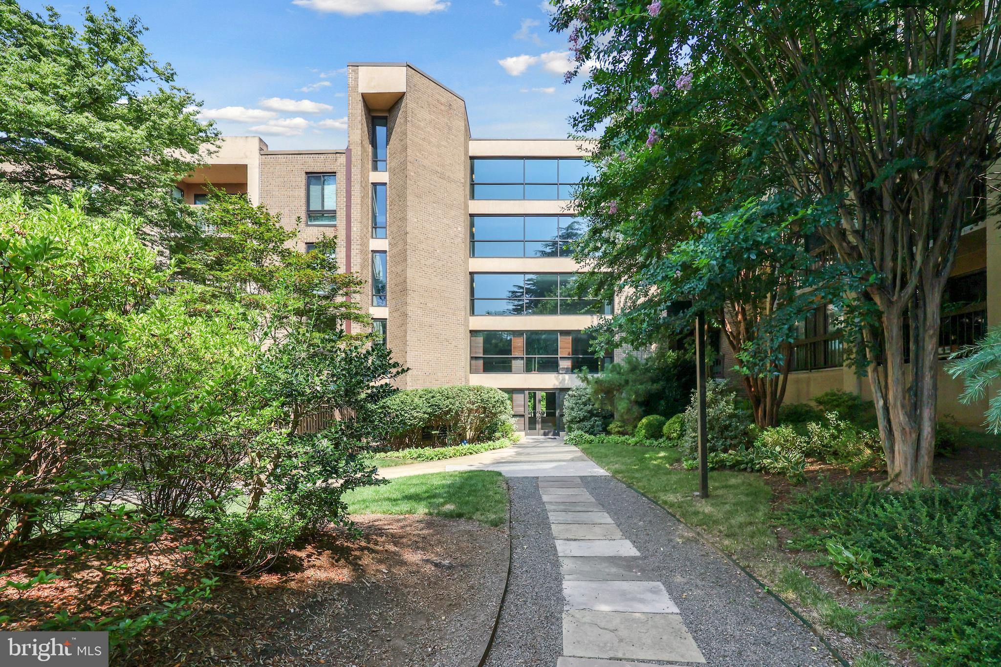 THE PLAZA - Residential