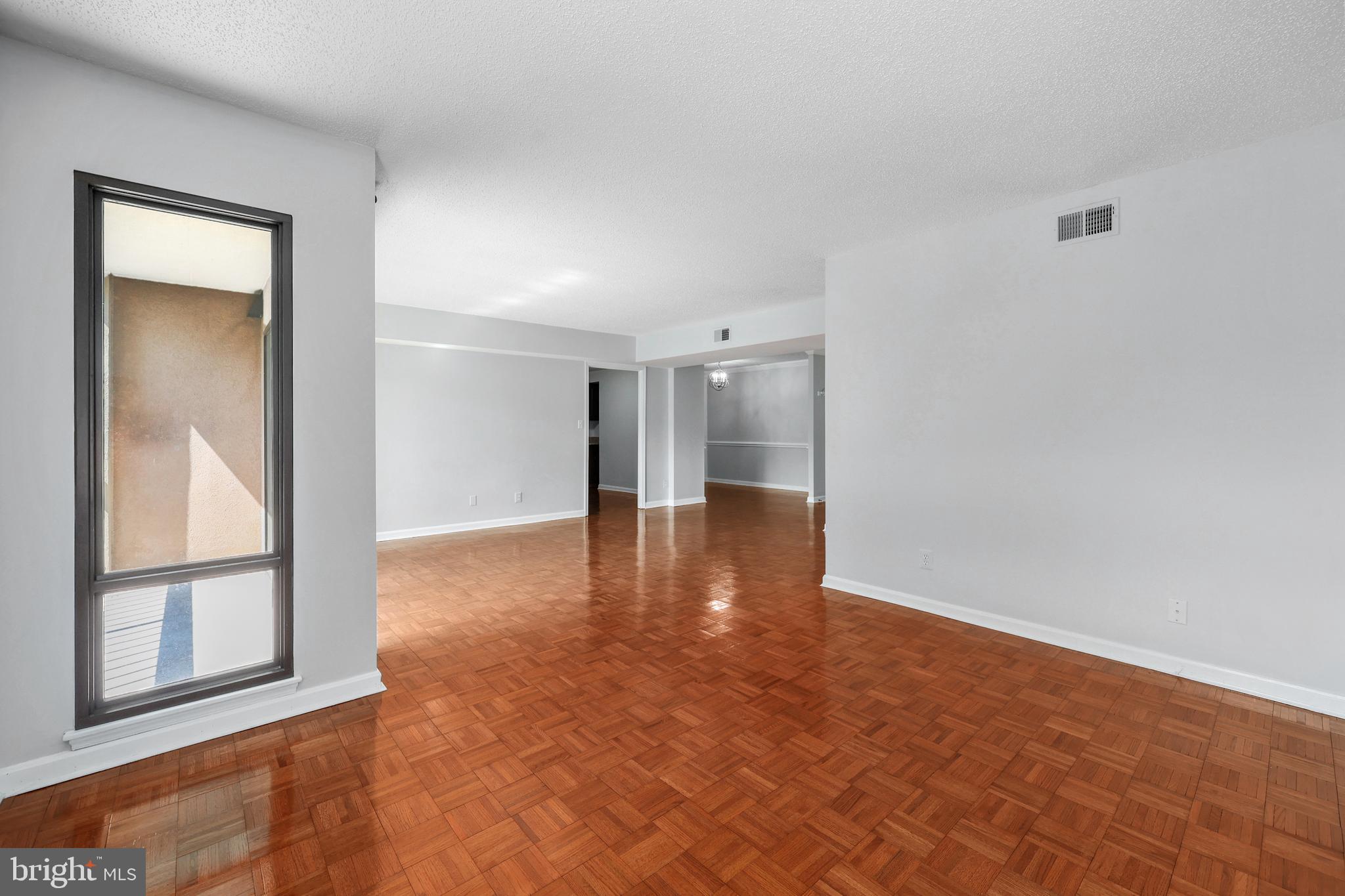 THE PLAZA - Residential