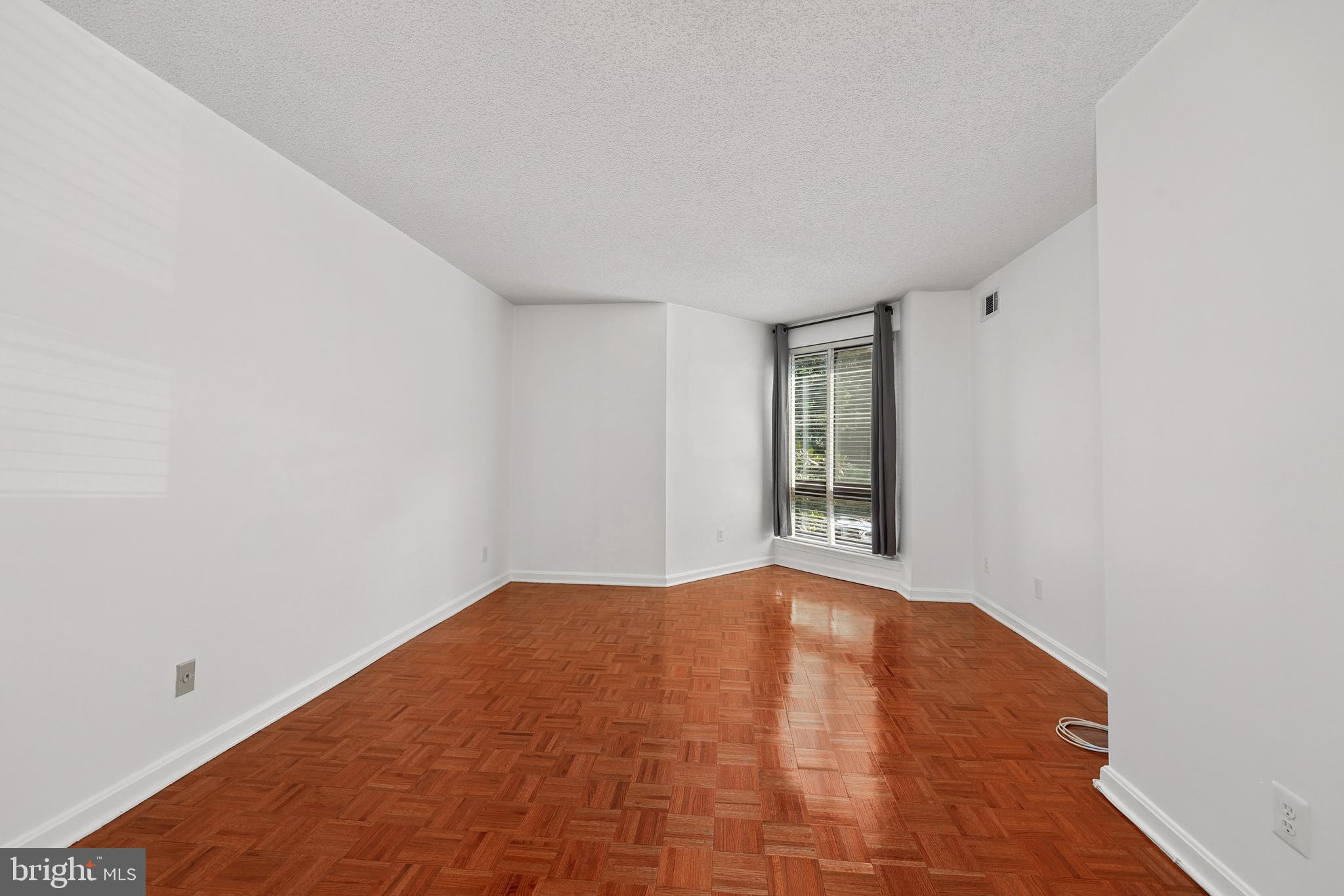 THE PLAZA - Residential