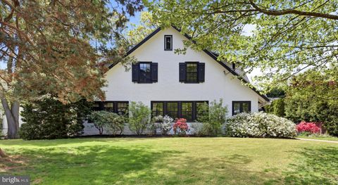 Photo of 6 Hampden Avenue, NARBERTH, PA 19072 (MLS # PAMC2177474)