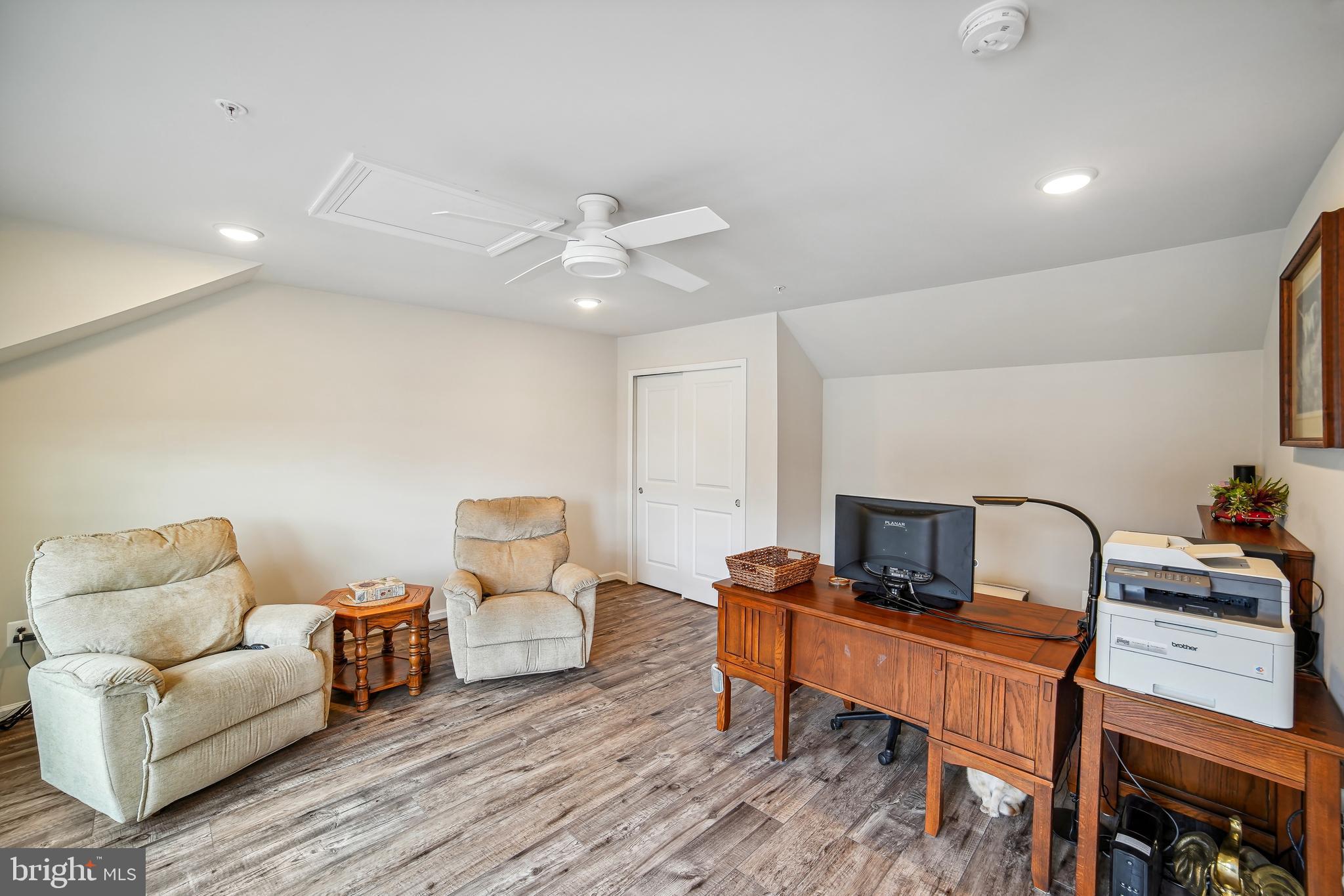 CENTURY ROW - Residential