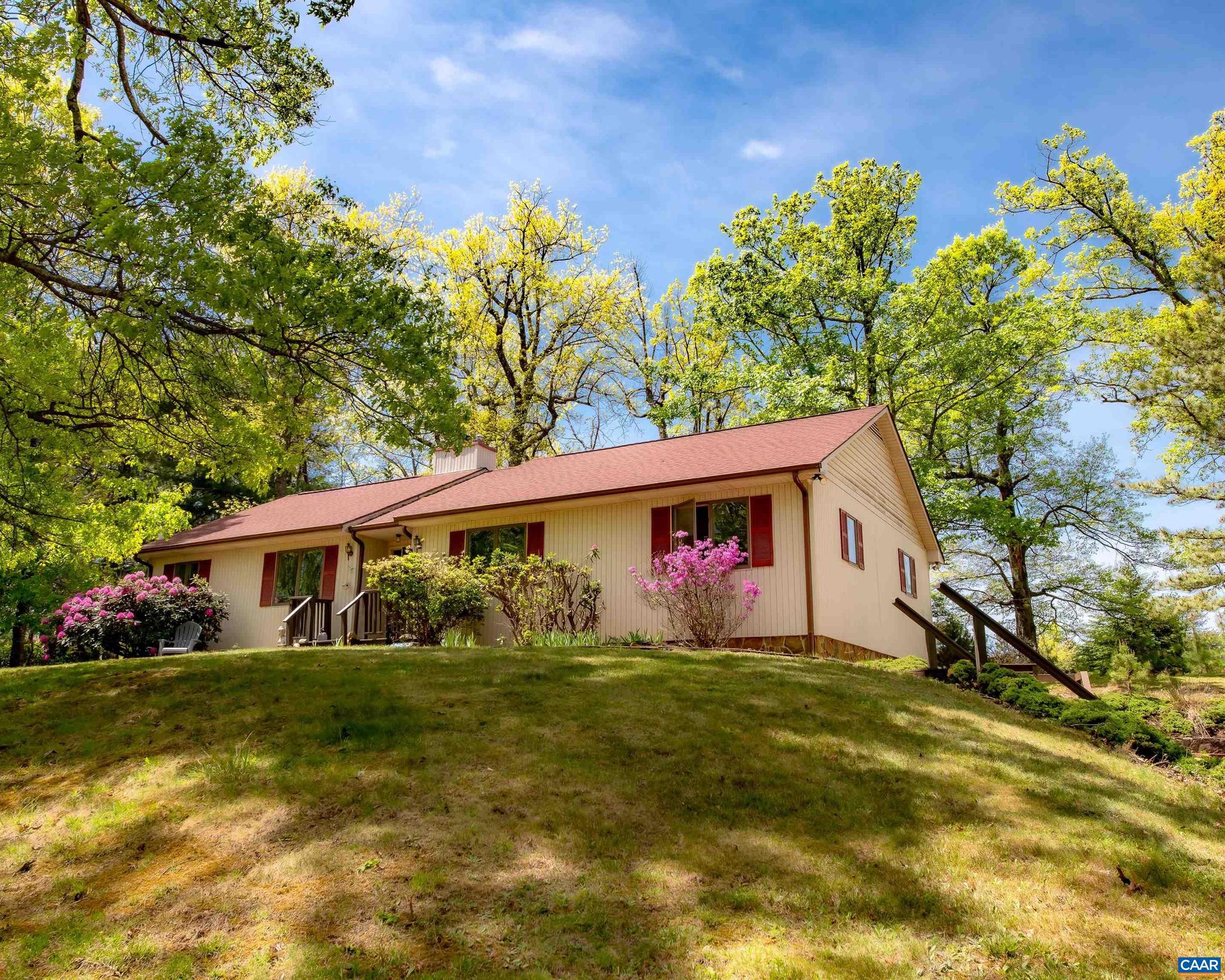 124 AZALEA DR