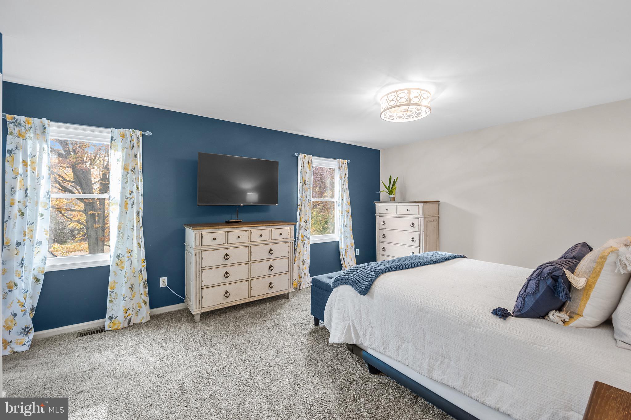 CEDAR HOLLOW - Residential