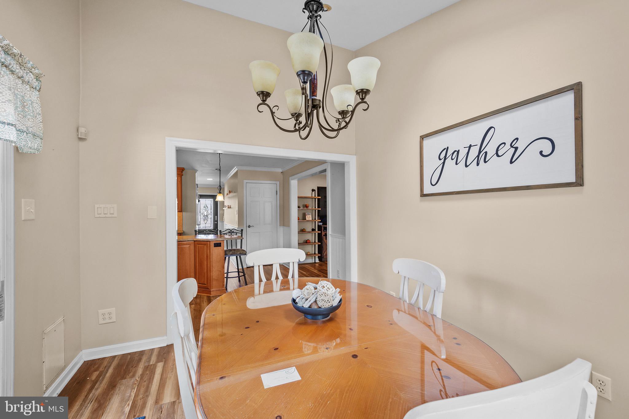 CEDAR HOLLOW - Residential