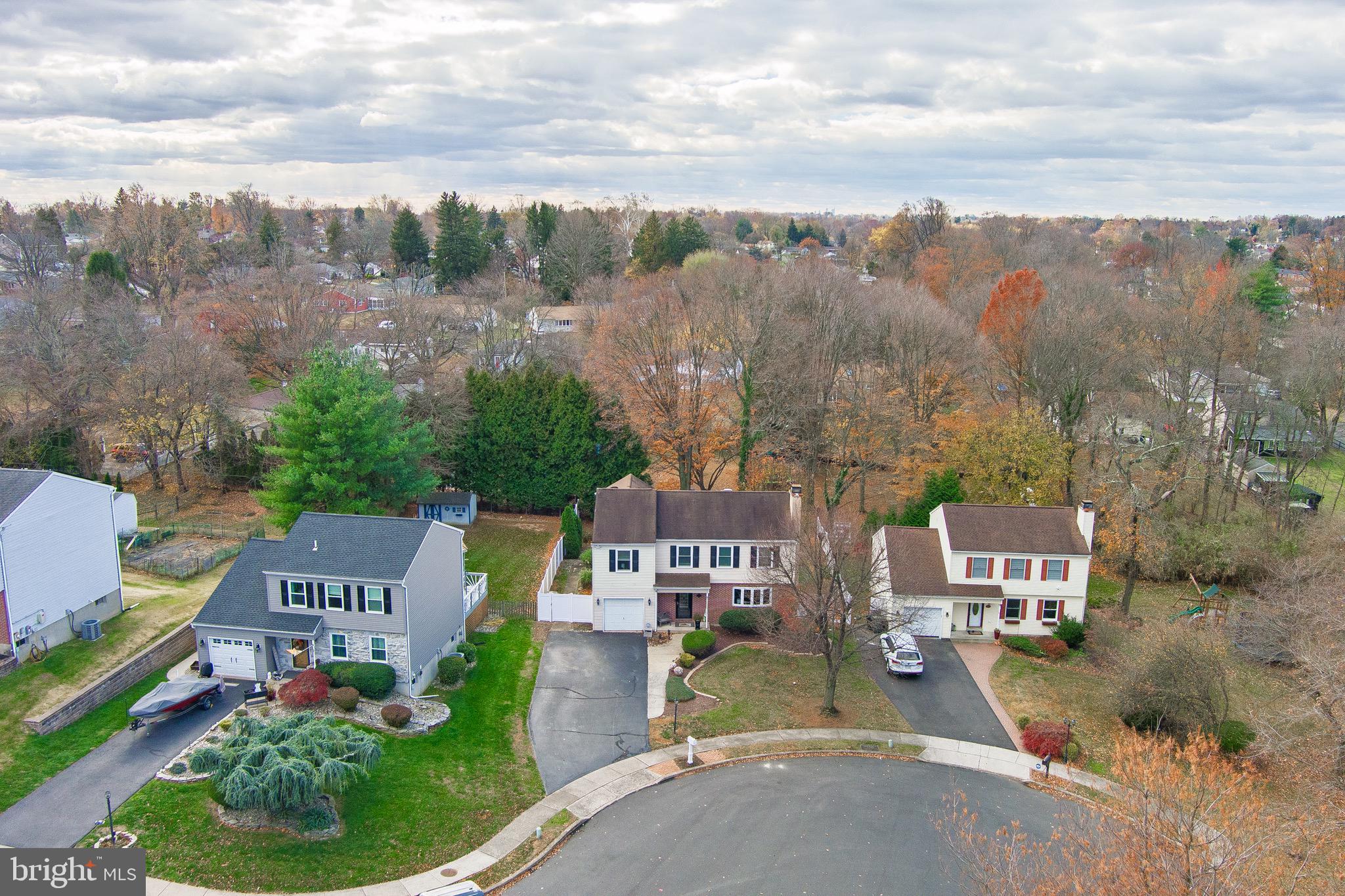 CEDAR HOLLOW - Residential