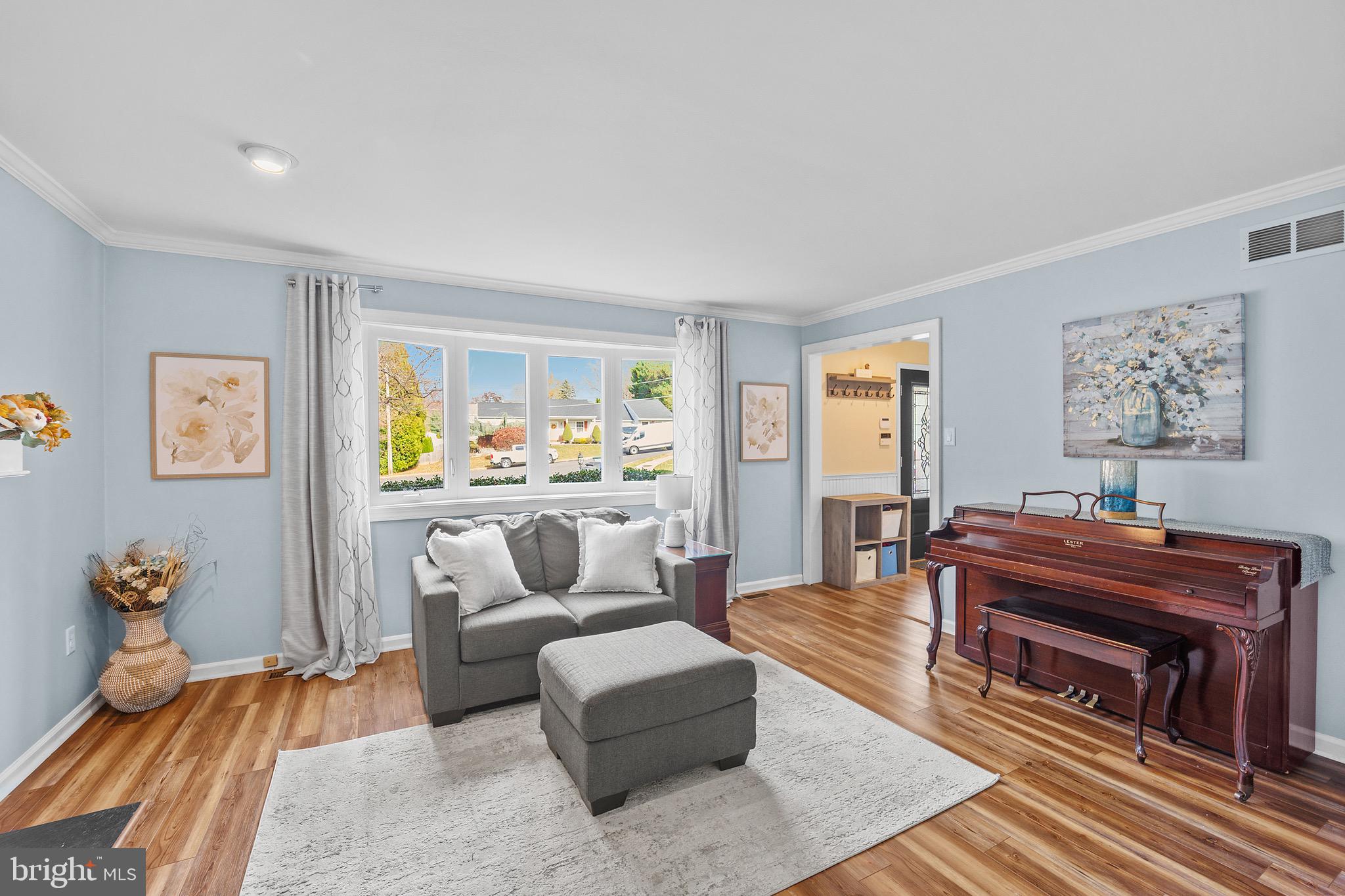 CEDAR HOLLOW - Residential