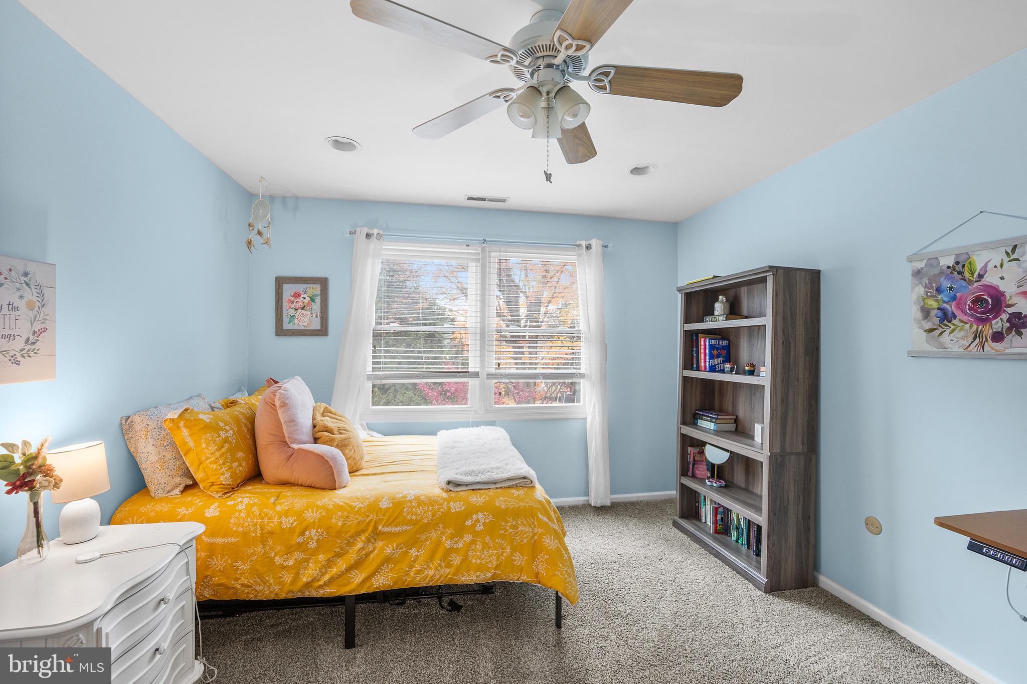 CEDAR HOLLOW - Residential