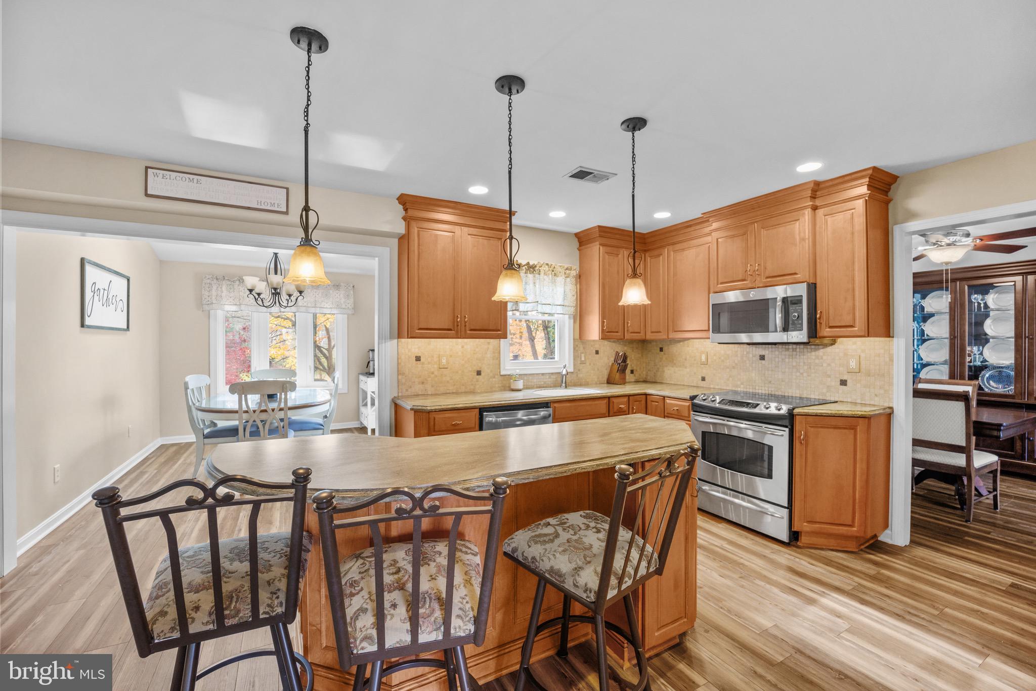 CEDAR HOLLOW - Residential