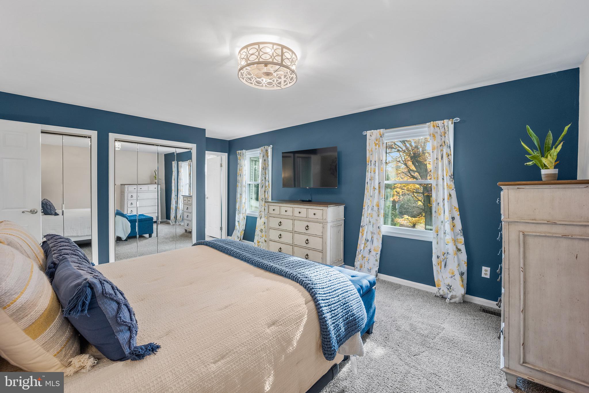 CEDAR HOLLOW - Residential