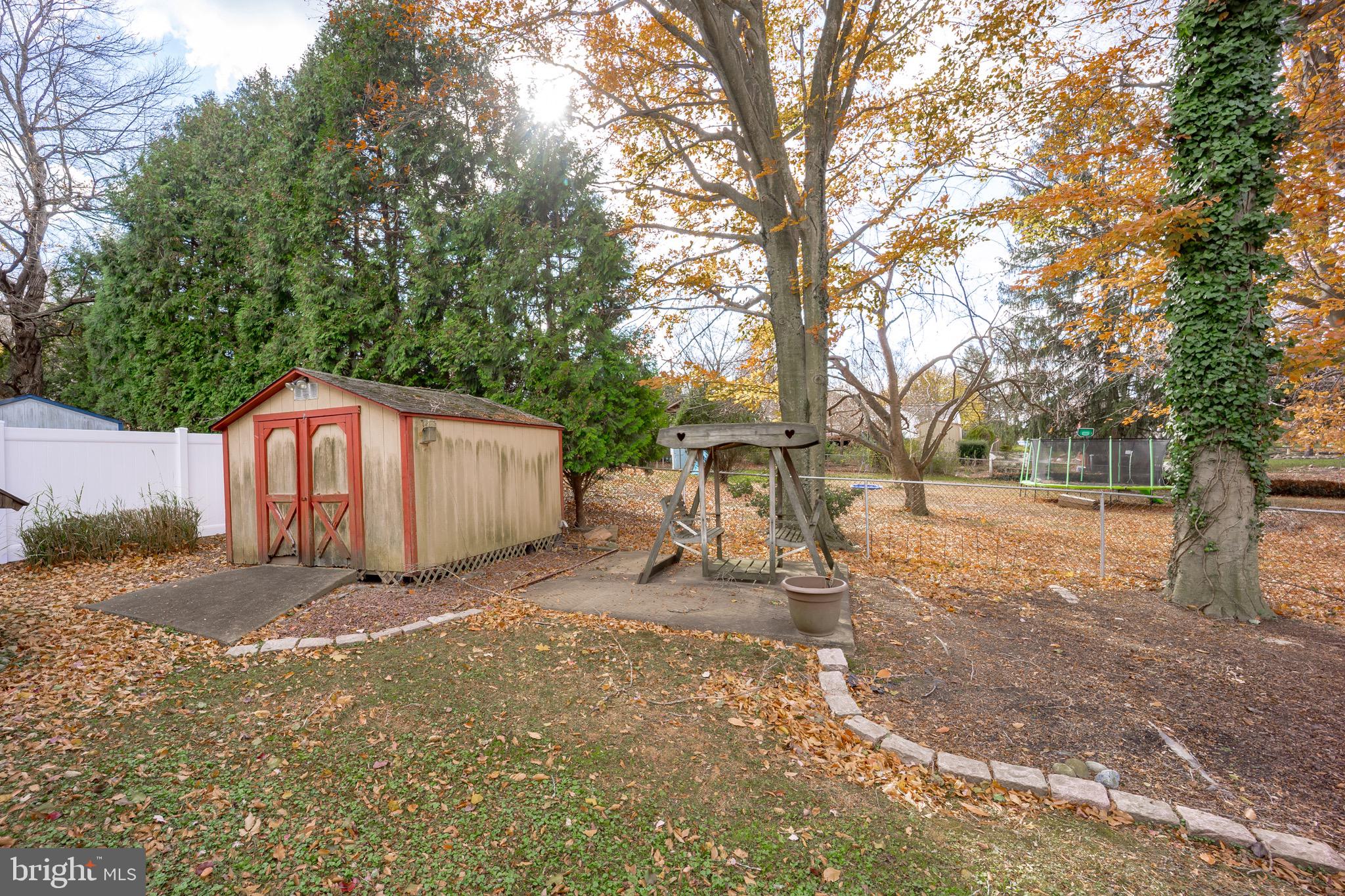 CEDAR HOLLOW - Residential