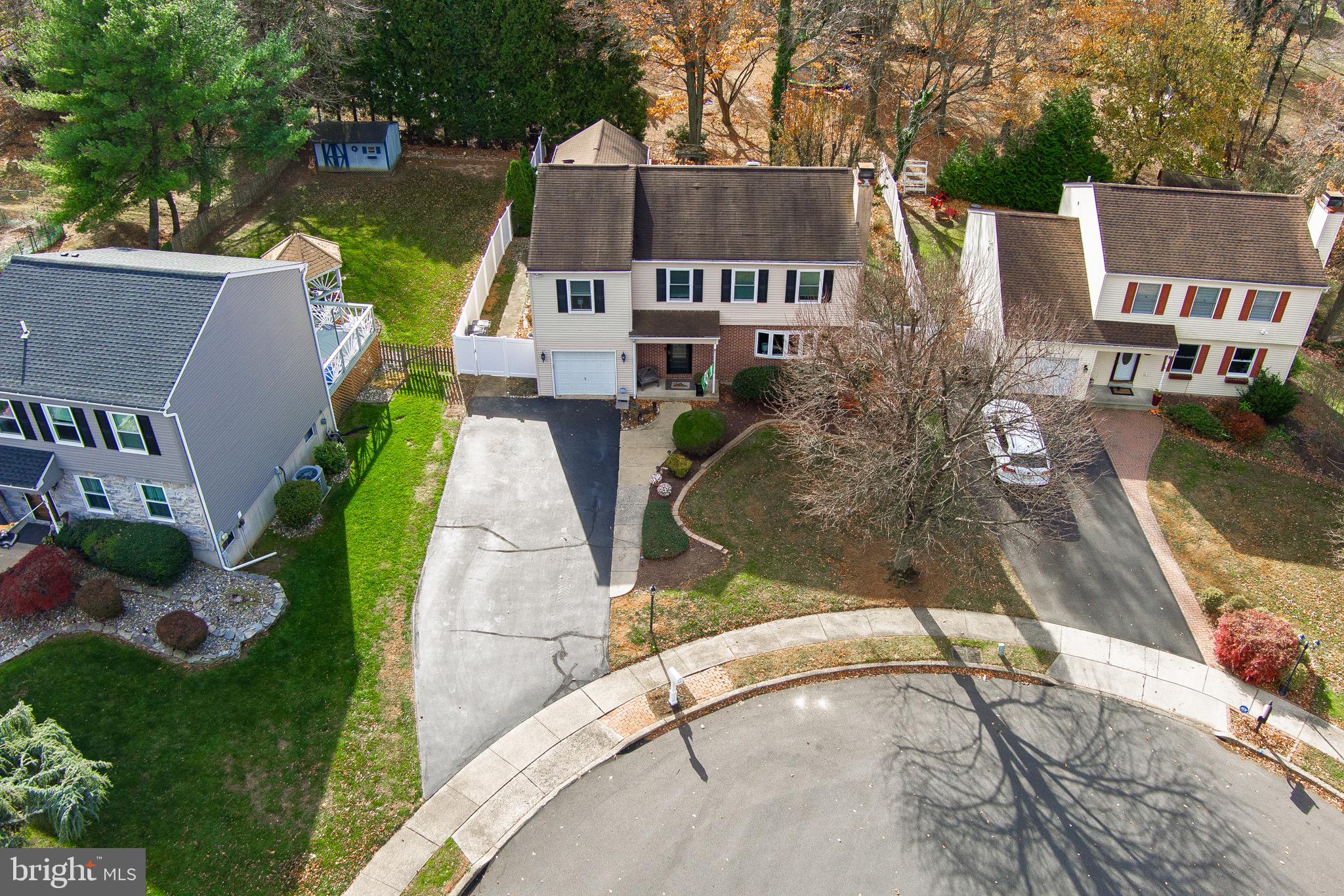 CEDAR HOLLOW - Residential