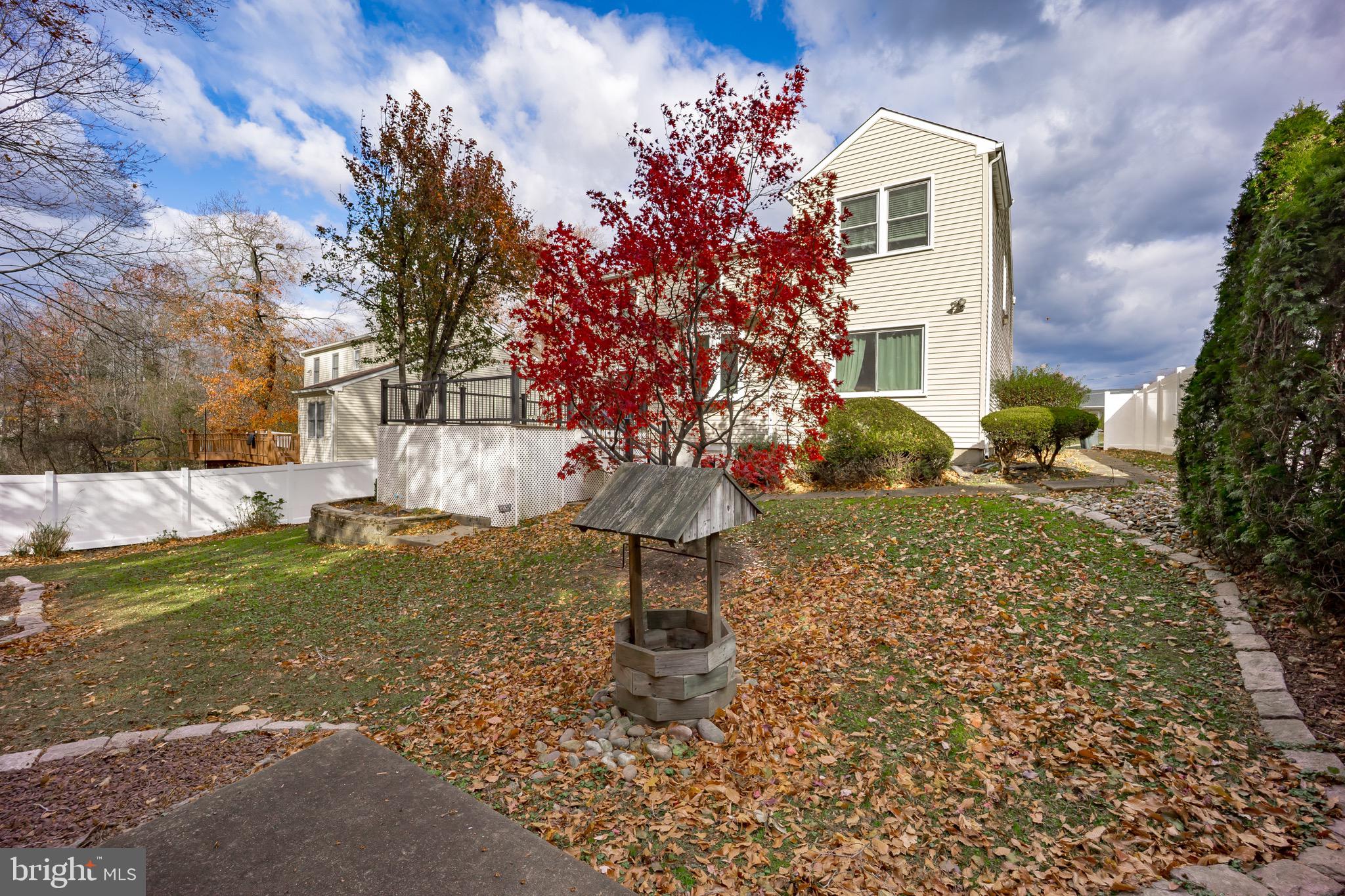 CEDAR HOLLOW - Residential