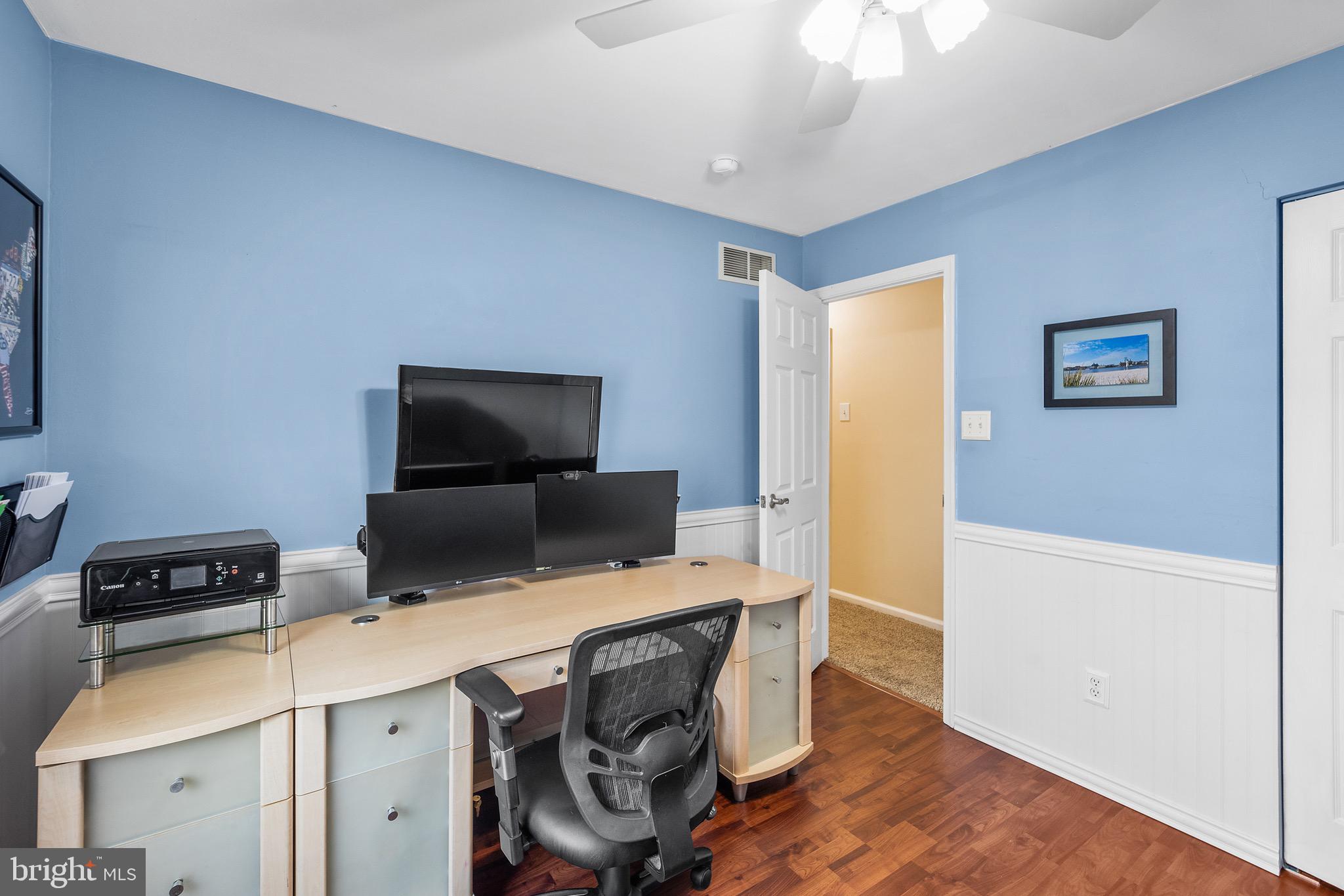 CEDAR HOLLOW - Residential