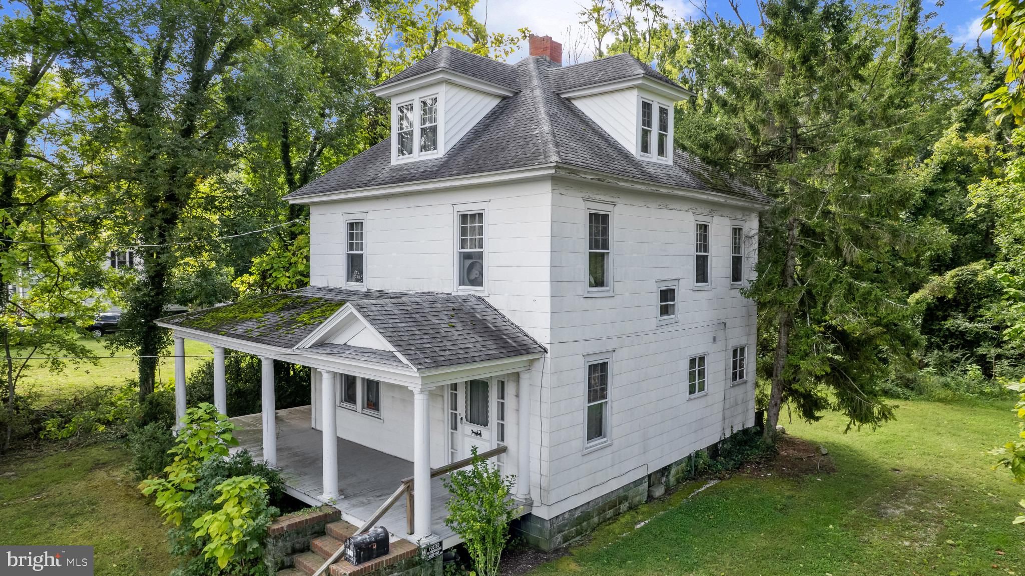 1308 GLASGOW STREET