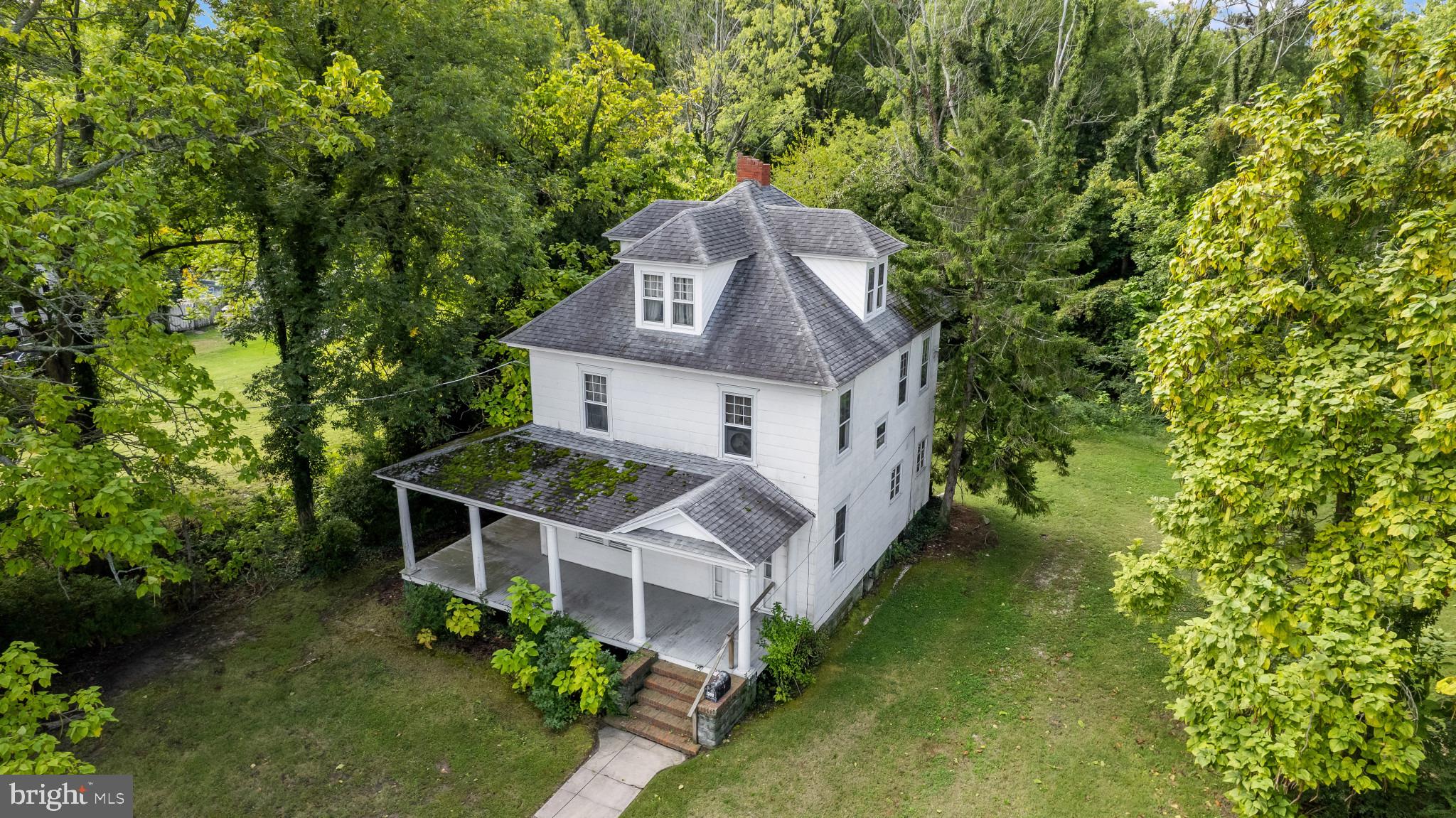1308 GLASGOW STREET