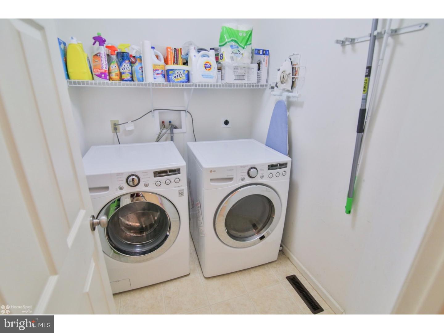 VILLAS AT SOUTH MOUN - Residential