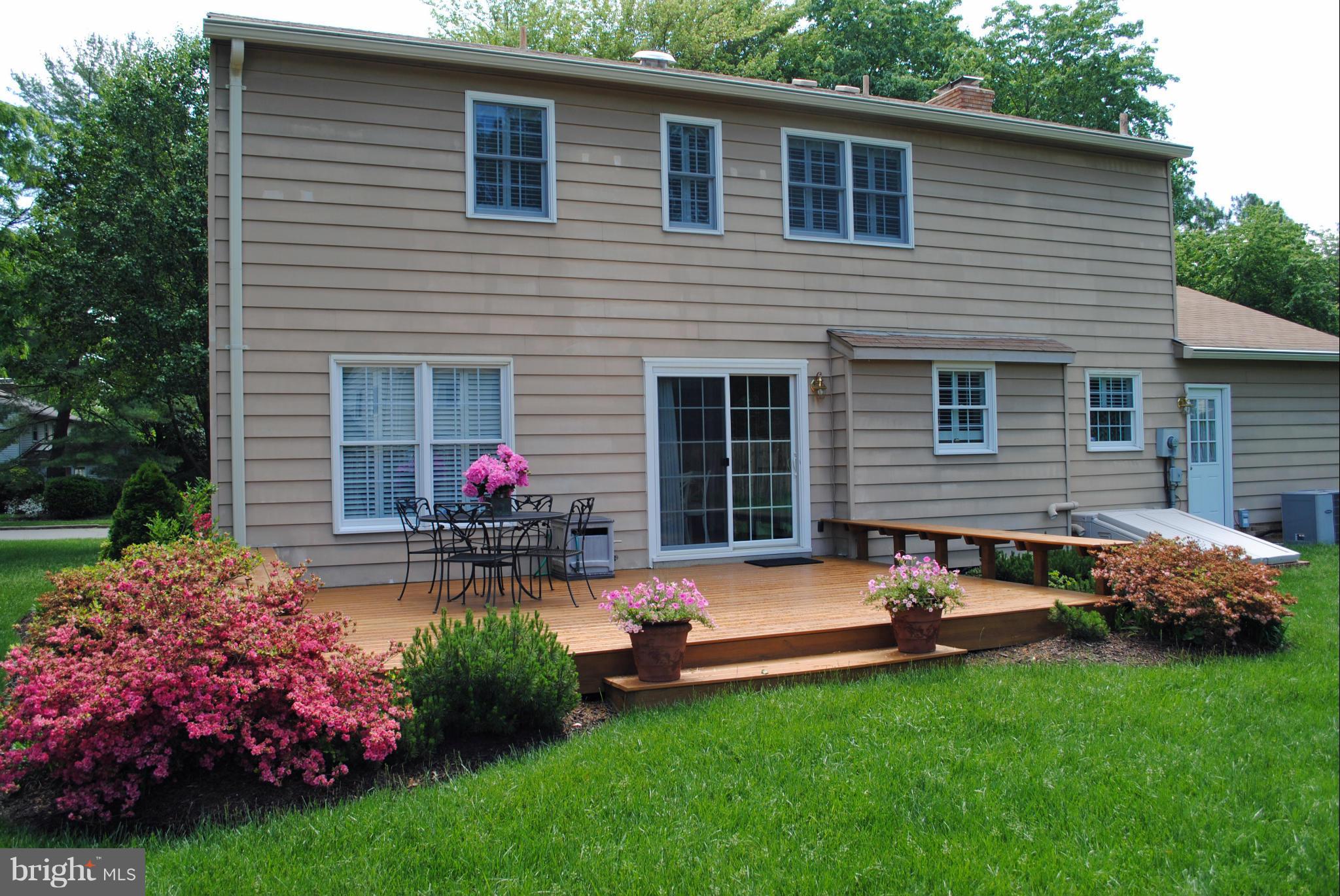 RIVERSIDE PARK HESSICK - Residential