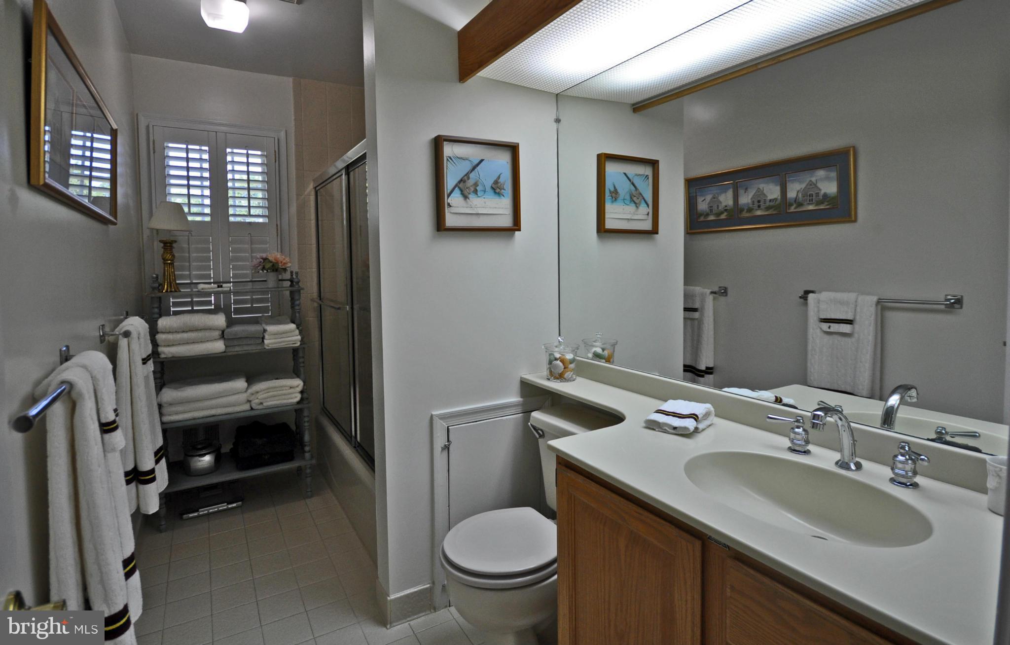 RIVERSIDE PARK HESSICK - Residential