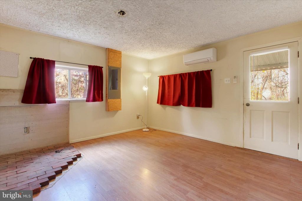 Photo of 1209 Jackson Square Road, SPRING GROVE, PA 17362 (MLS # PAYK2092808)