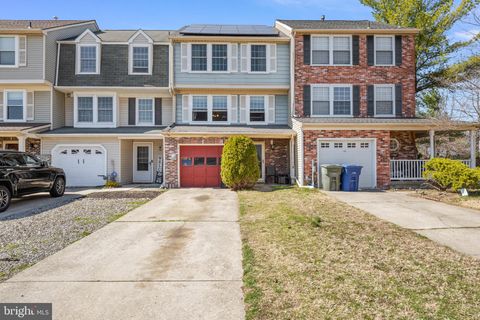 Townhouse For Sale - 9 Redwood Court<br/> GLASSBORO, NJ 08028