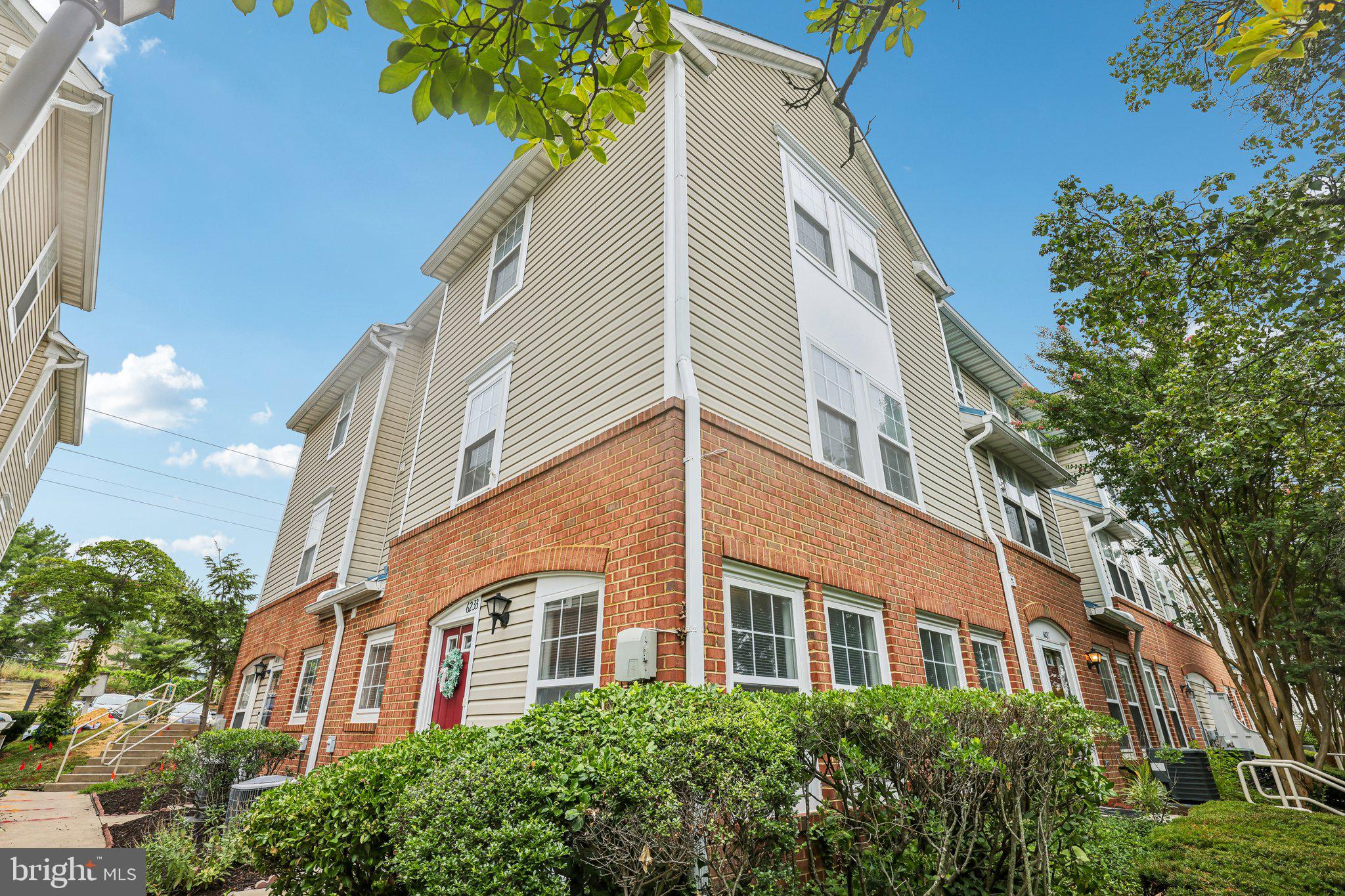 6233 SANDPIPER COURT 1
