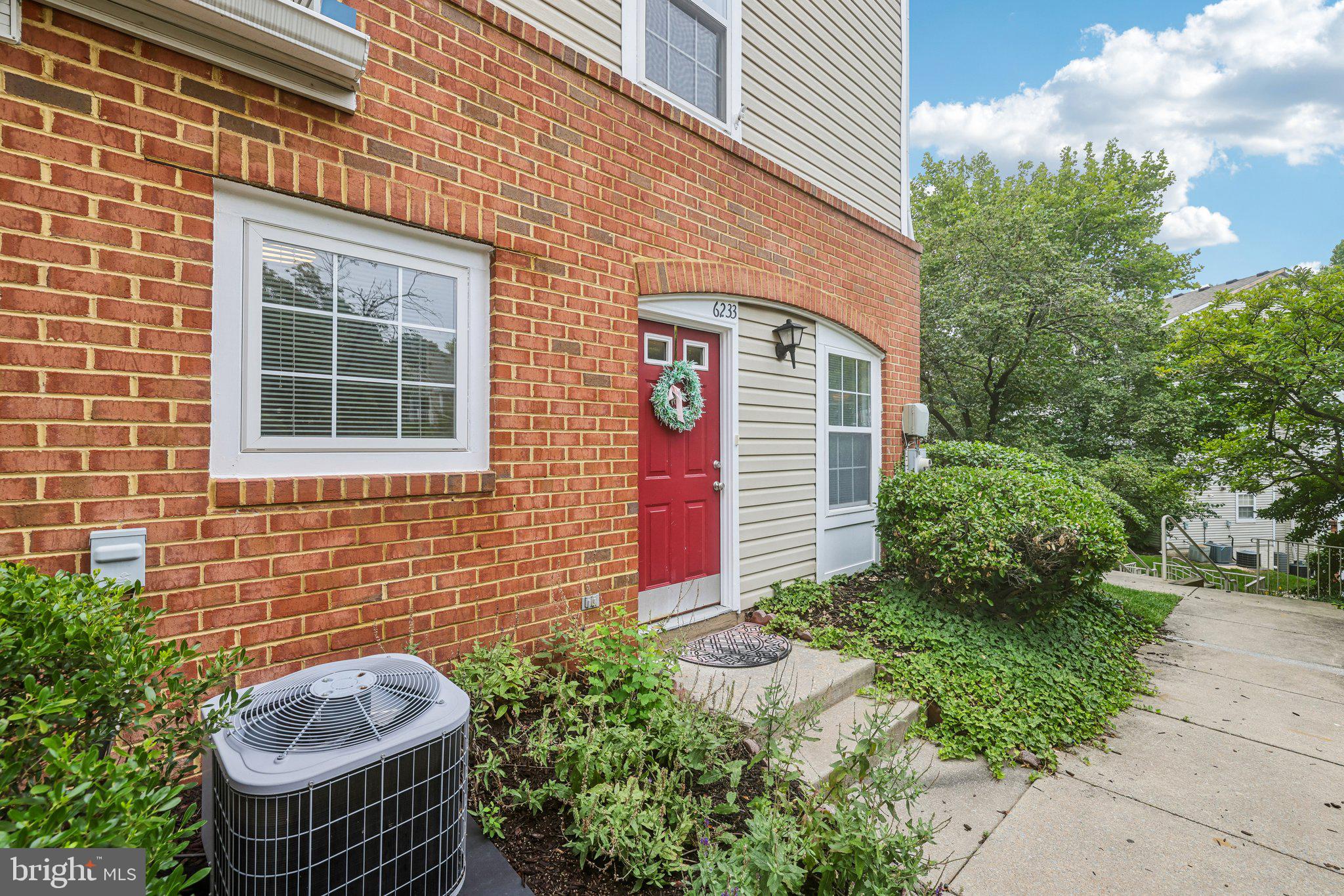 6233 SANDPIPER COURT 1