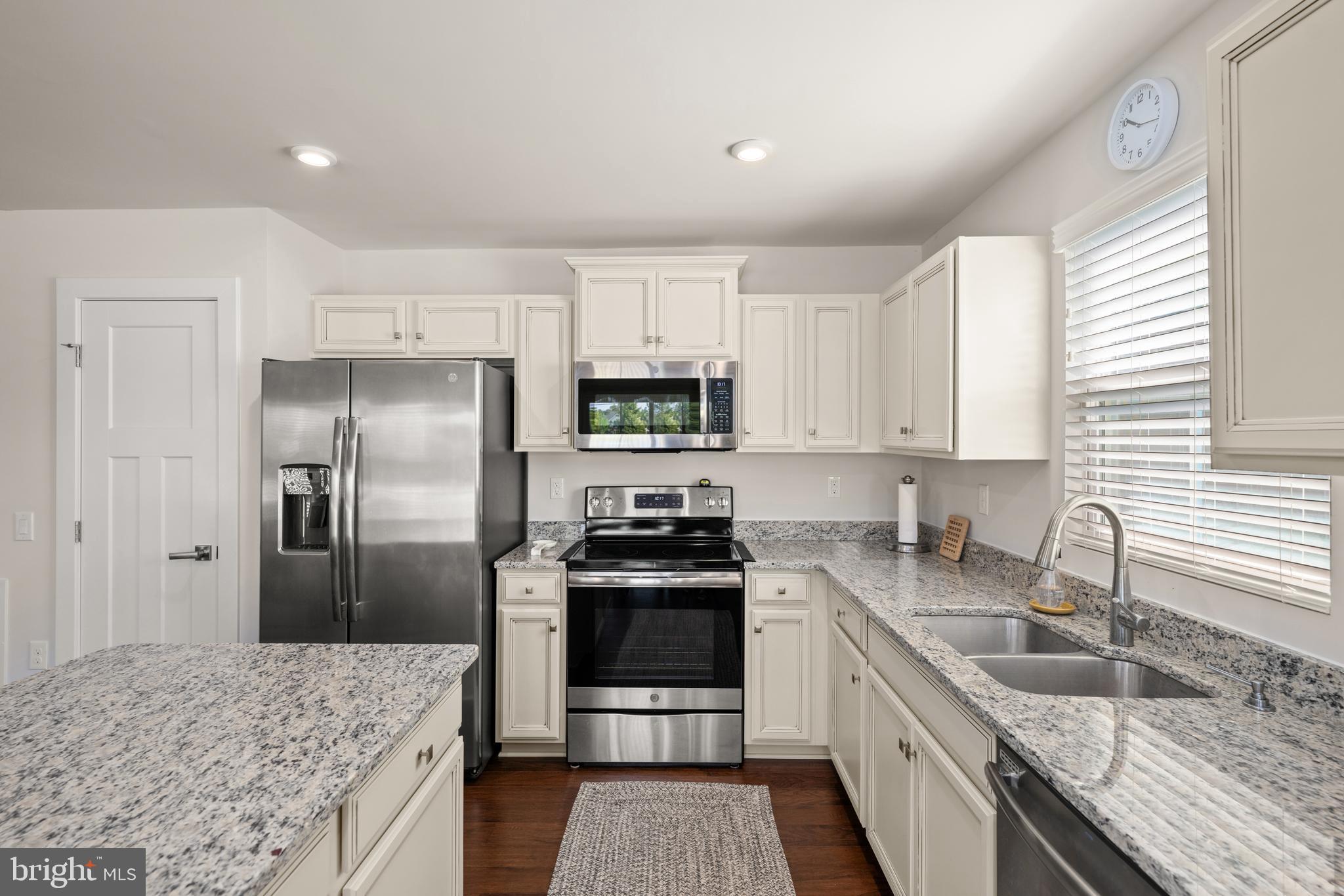 ANTHEM - Residential