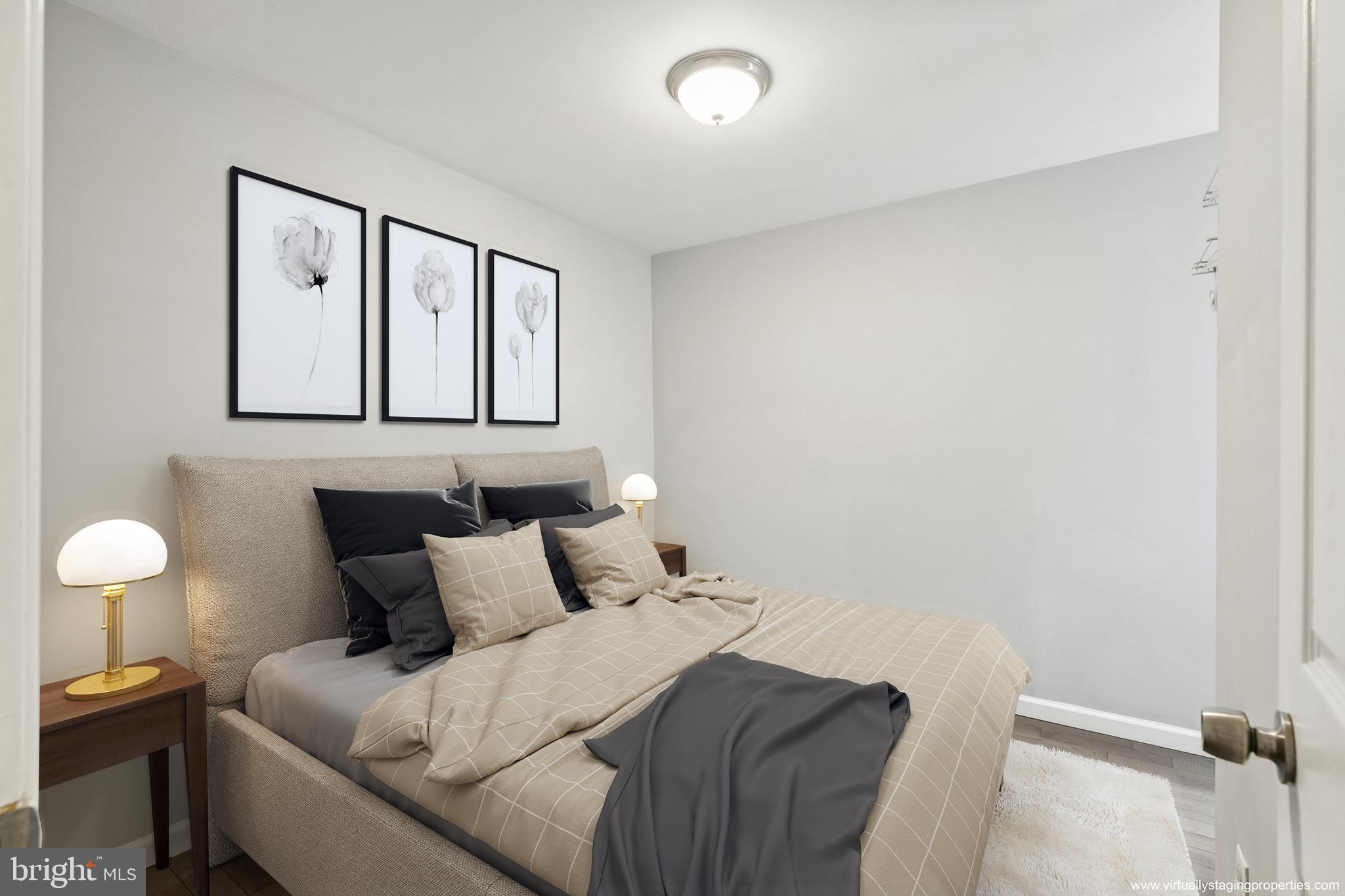 POINT BREEZE - Residential