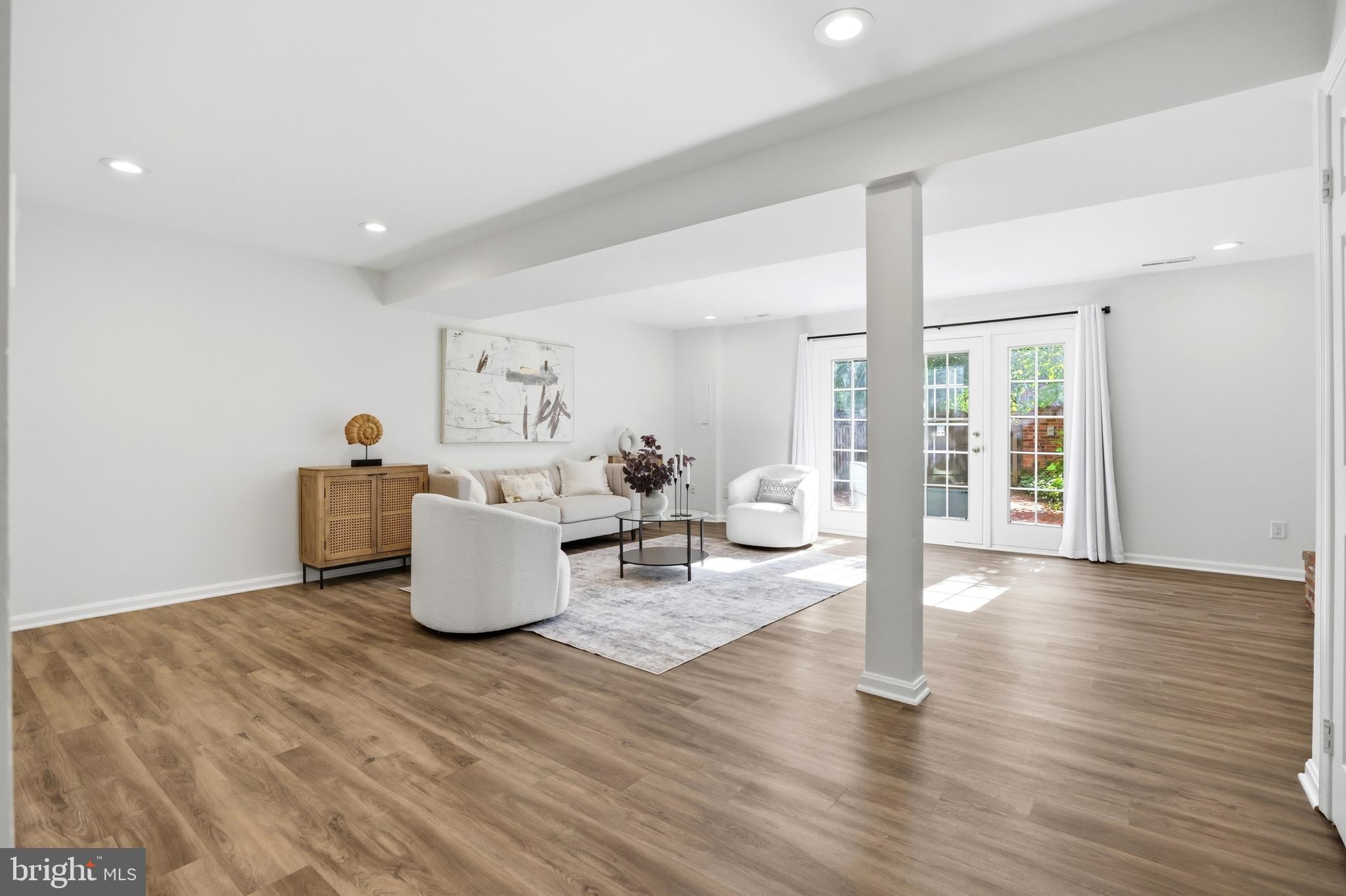 STONELEIGH - Residential