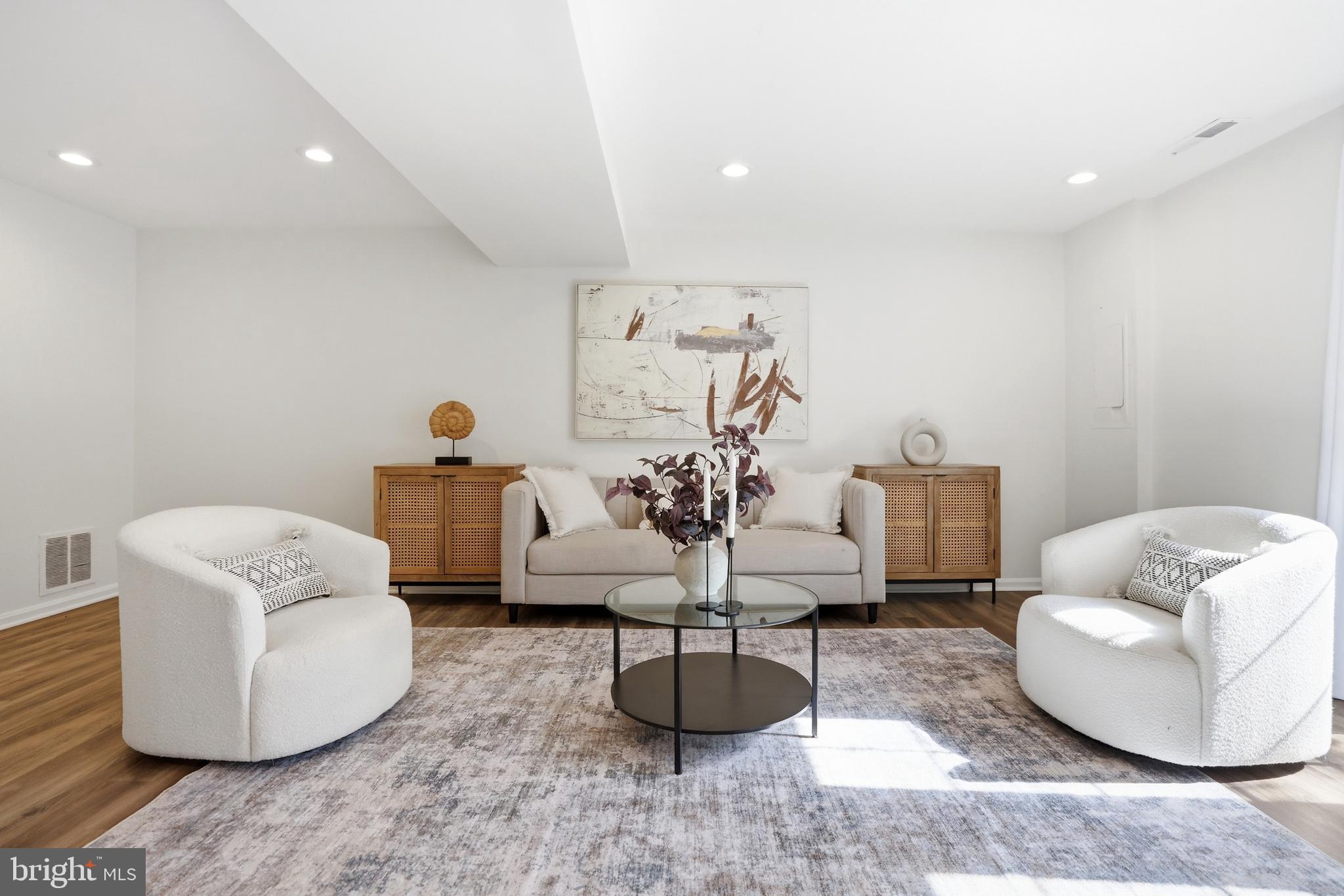 STONELEIGH - Residential
