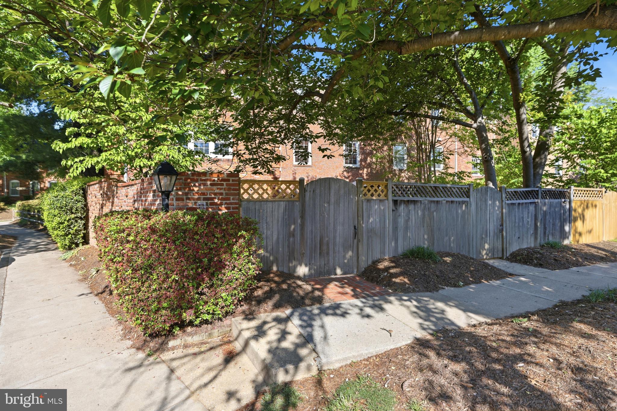 STONELEIGH - Residential