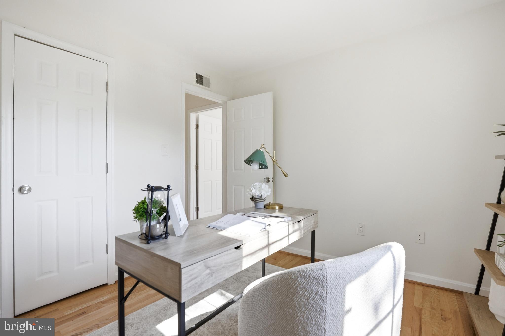 STONELEIGH - Residential