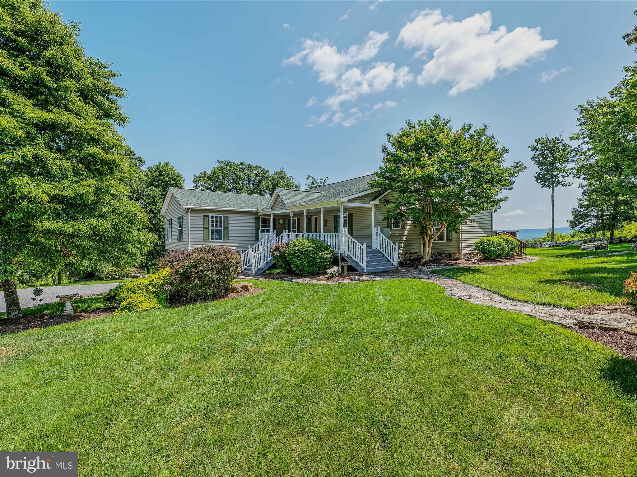 1365 BOULDER SPRING TRAIL