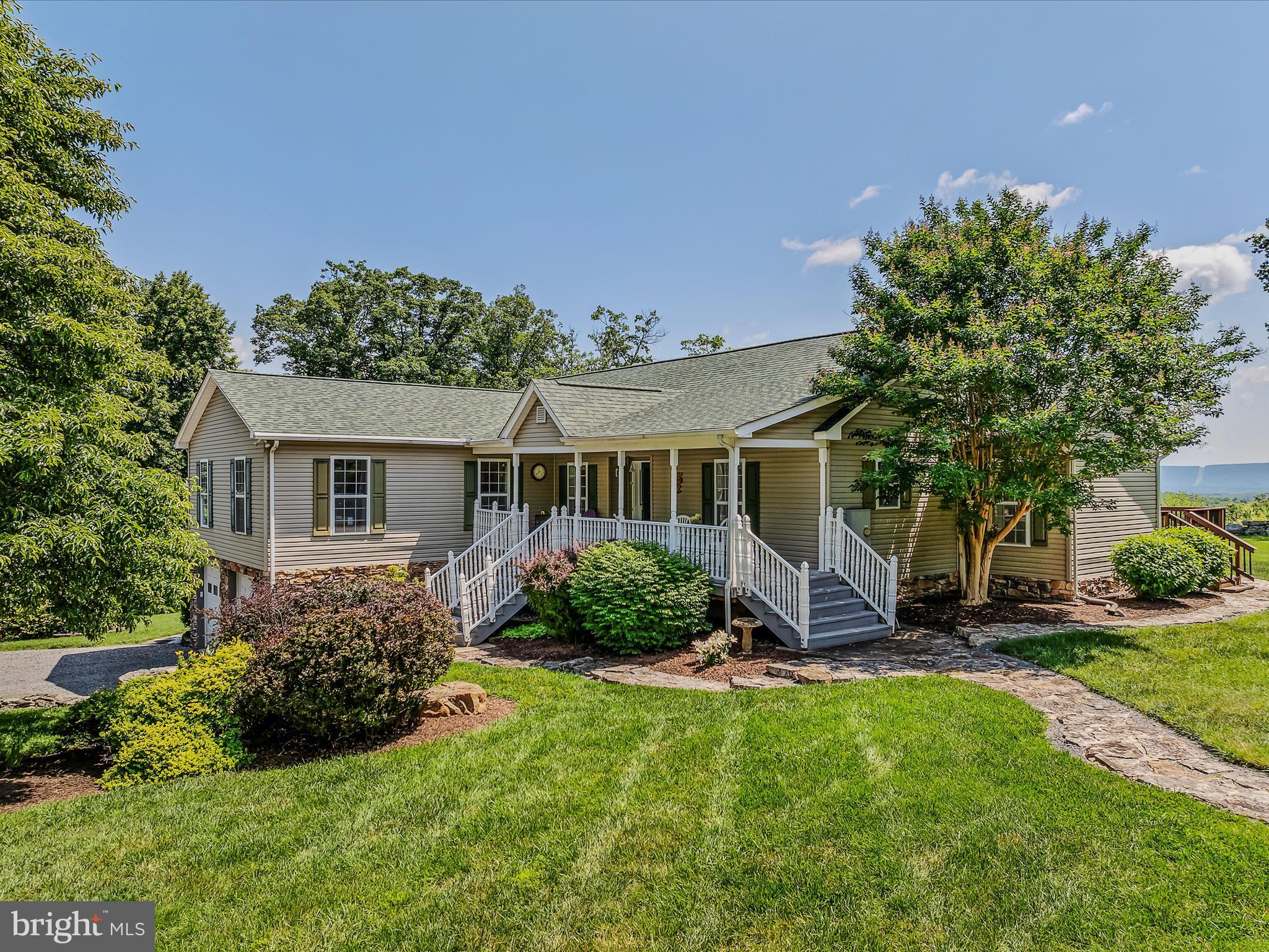 1365 BOULDER SPRING TRAIL