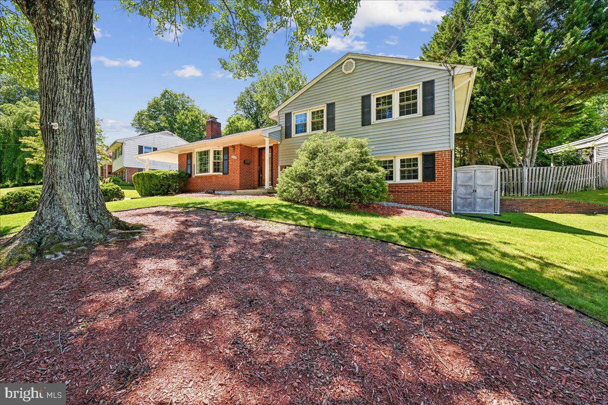 5643 INVERCHAPEL ROAD