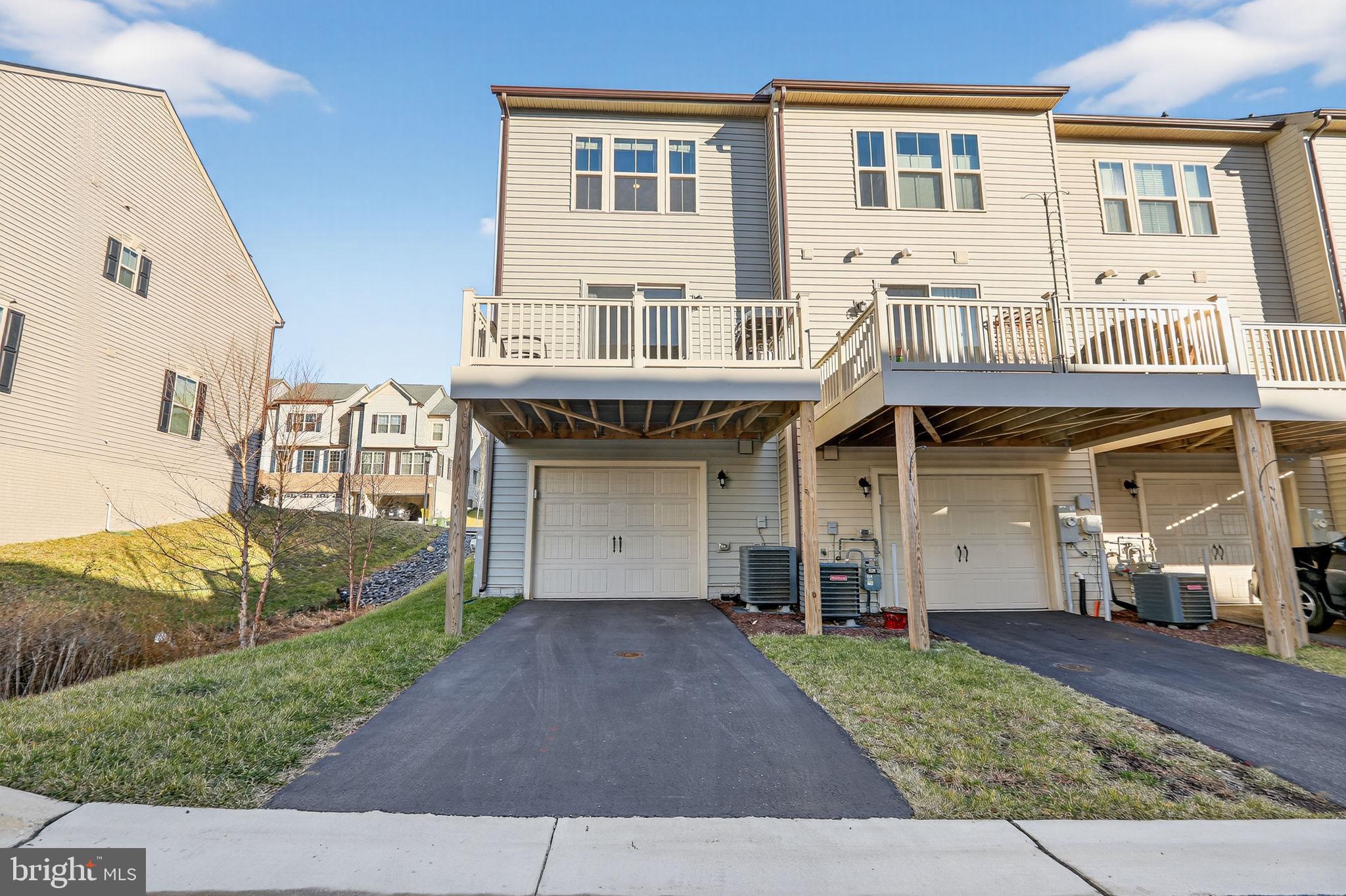 PARKSIDE - Residential