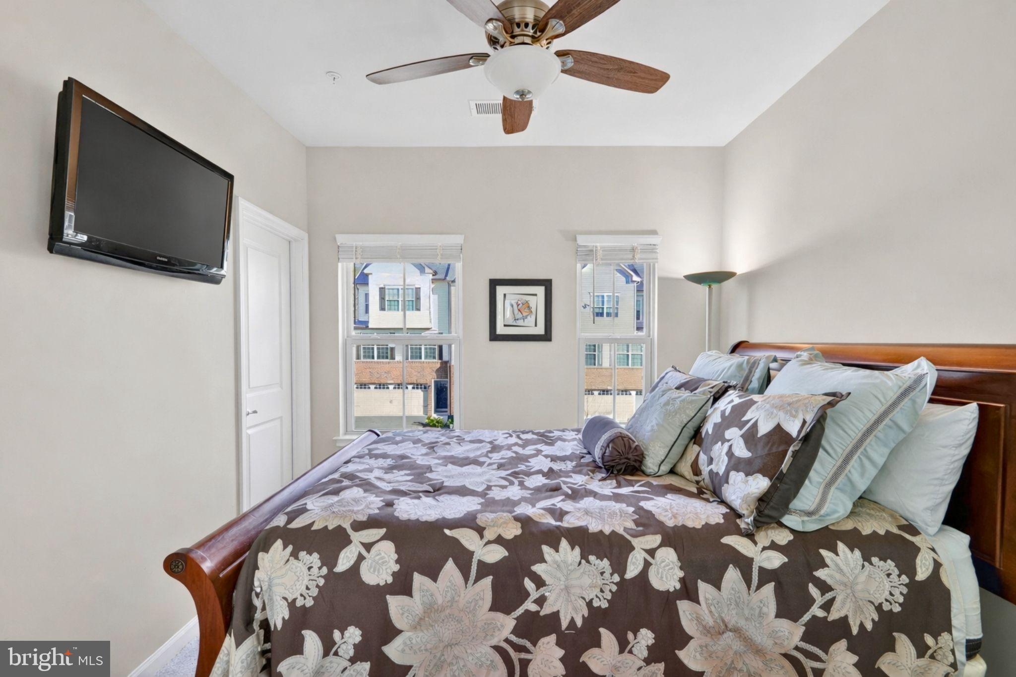 PARKSIDE - Residential