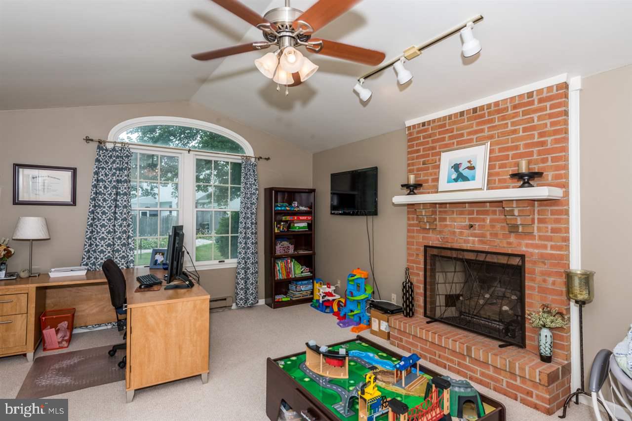 QUAIL HEIGHTS - Residential
