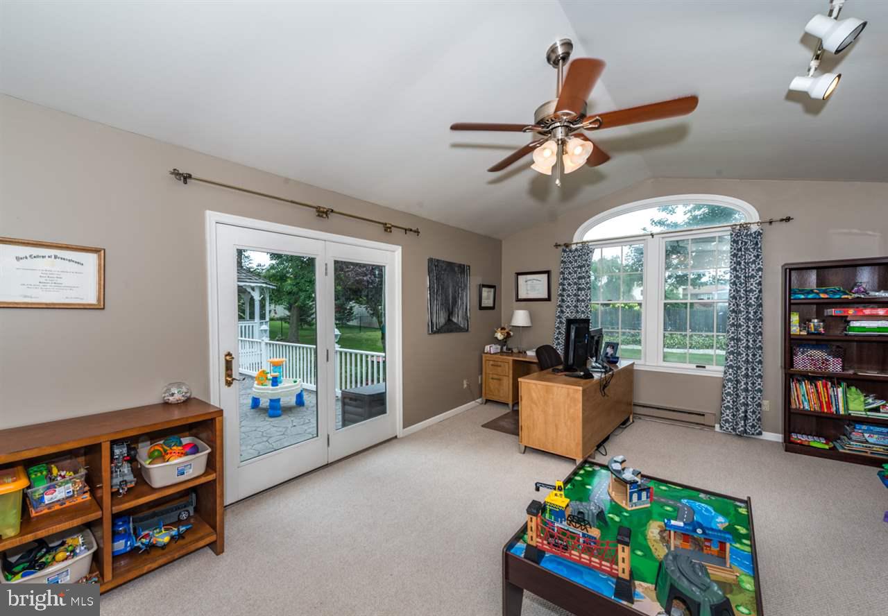 QUAIL HEIGHTS - Residential